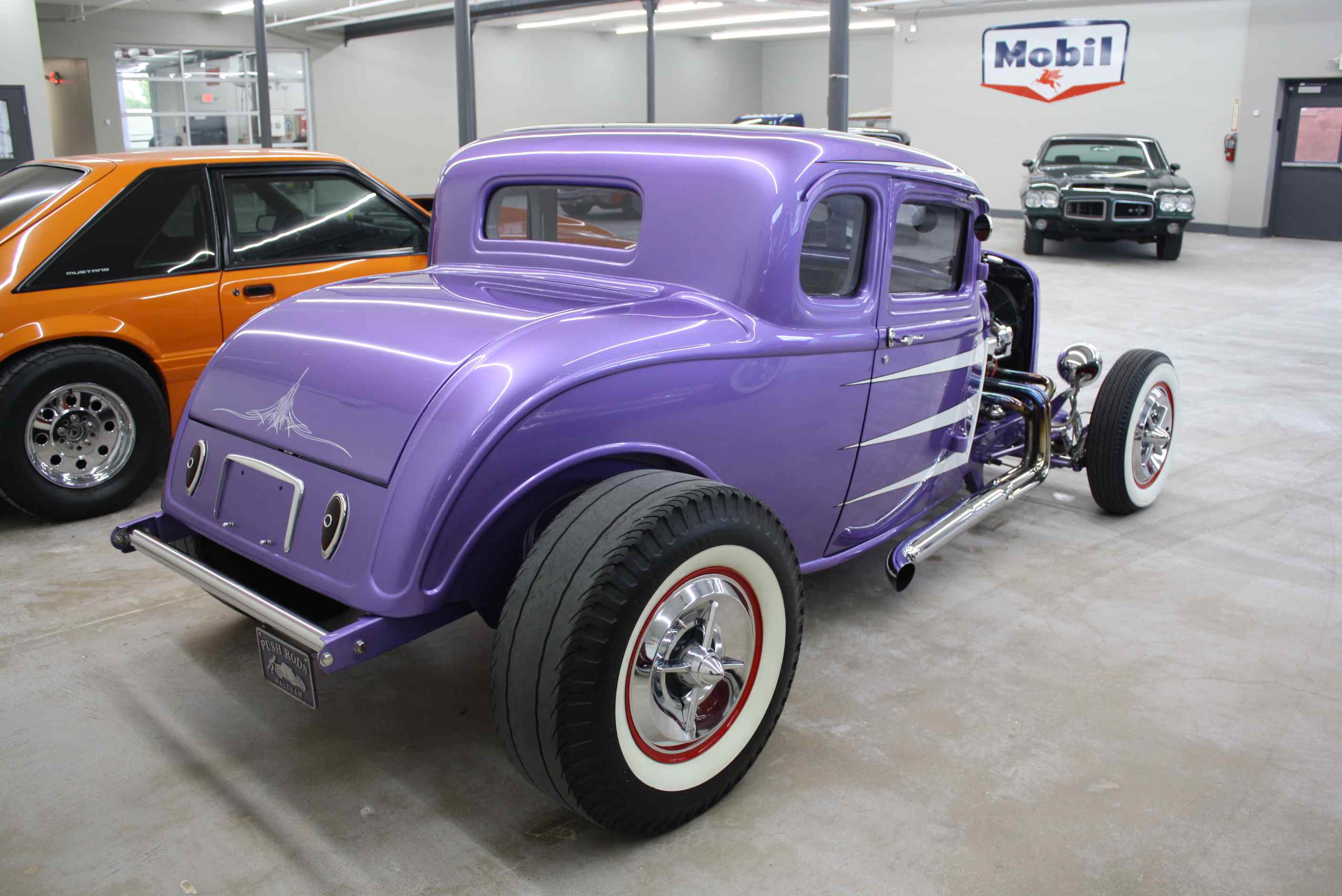 1932 Ford 5 window Coupe