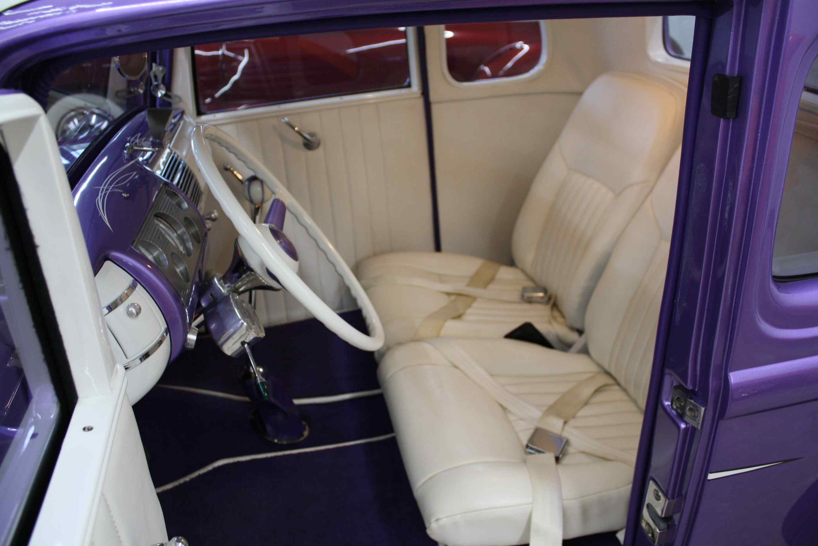 1932 Ford 5 window Coupe
