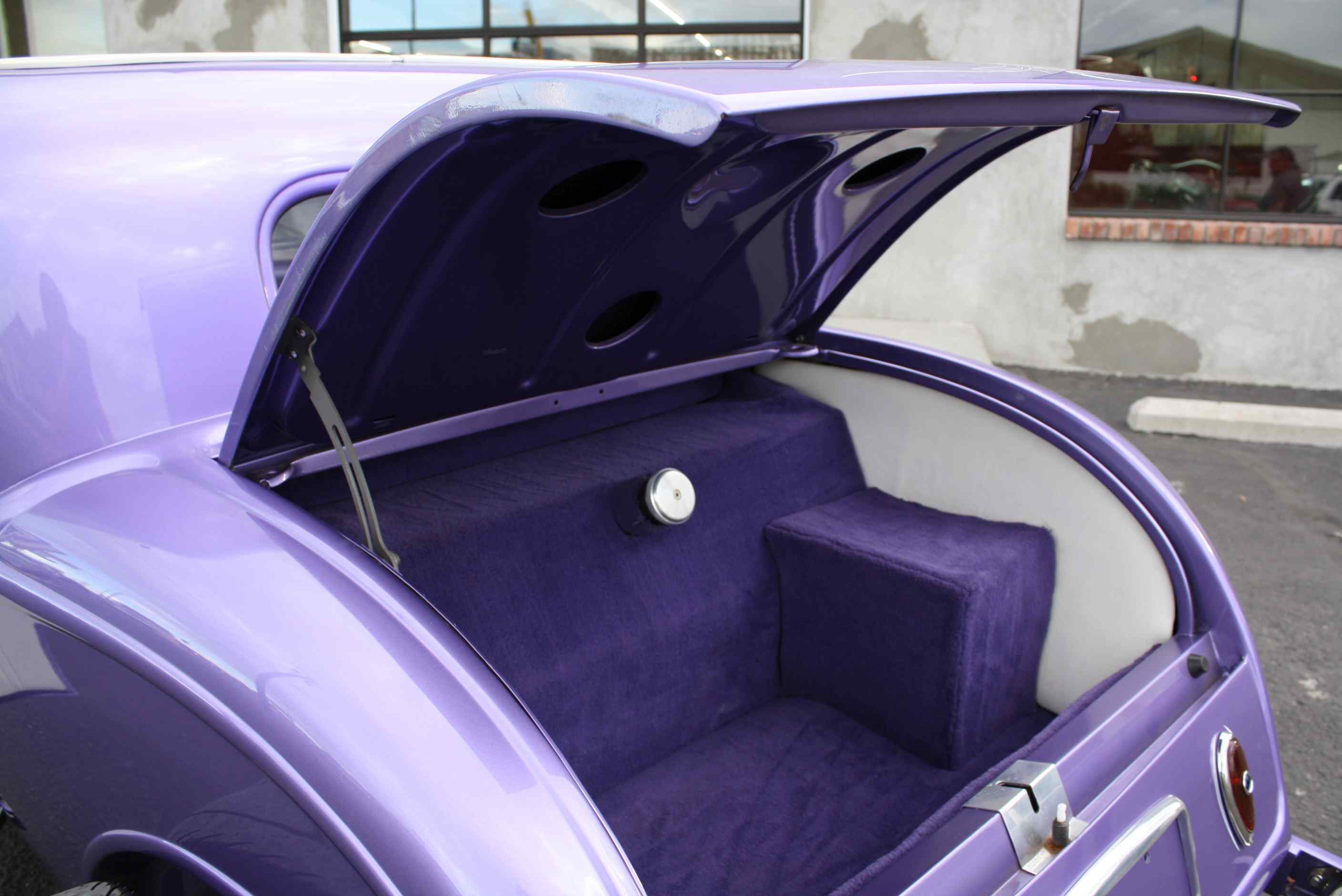 1932 Ford 5 window Coupe