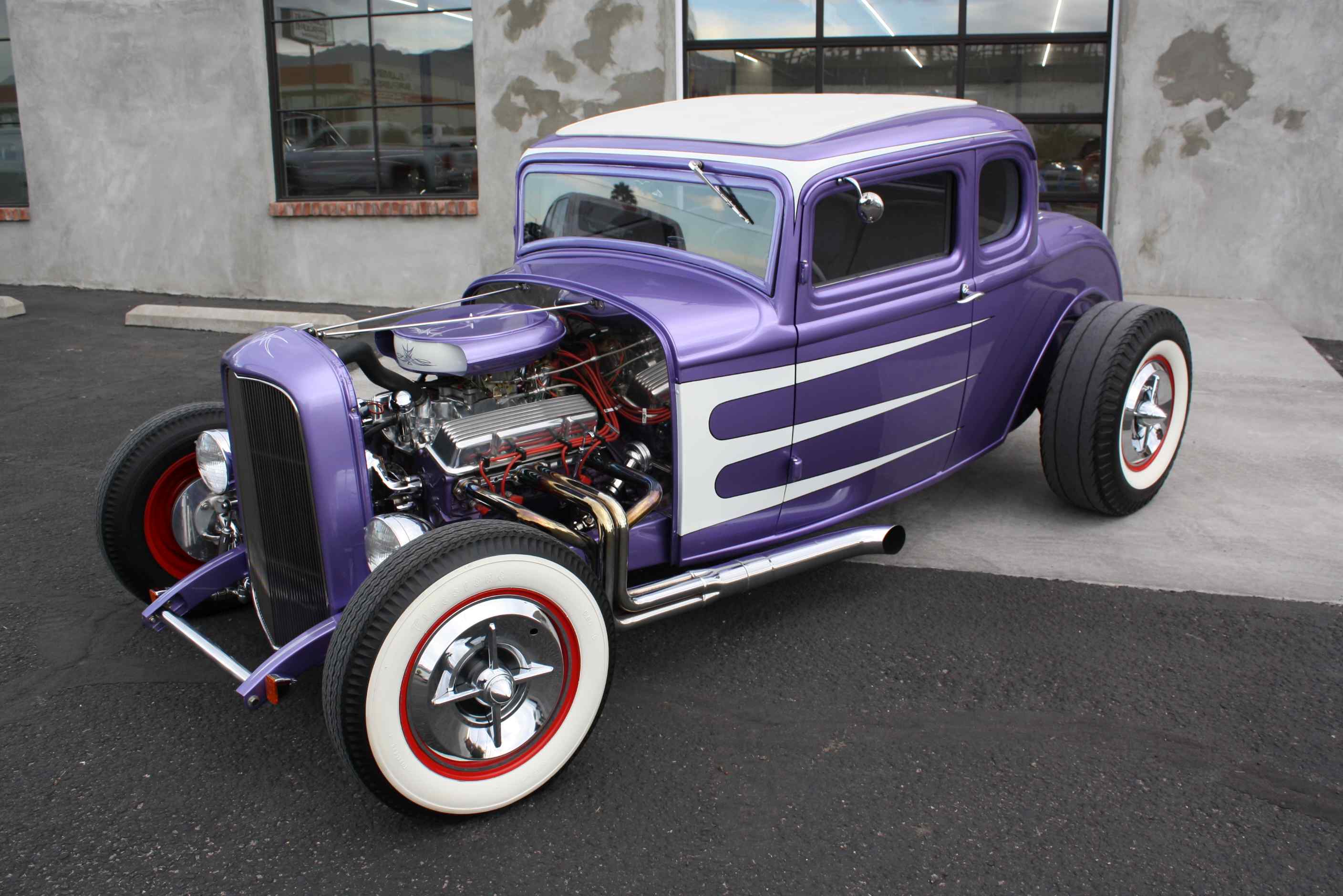 1932 Ford 5 window Coupe