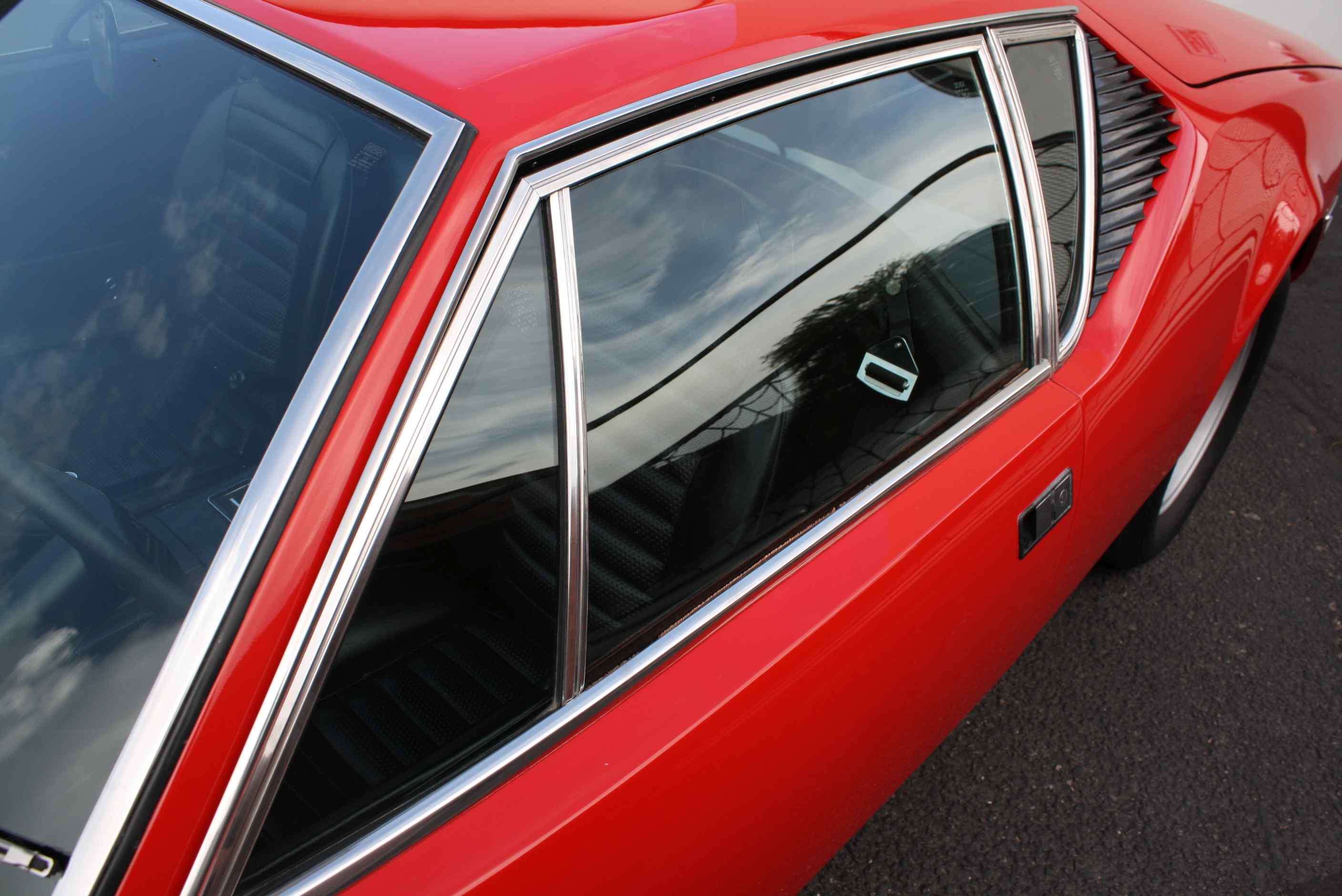 1972 DeTomaso Pantera