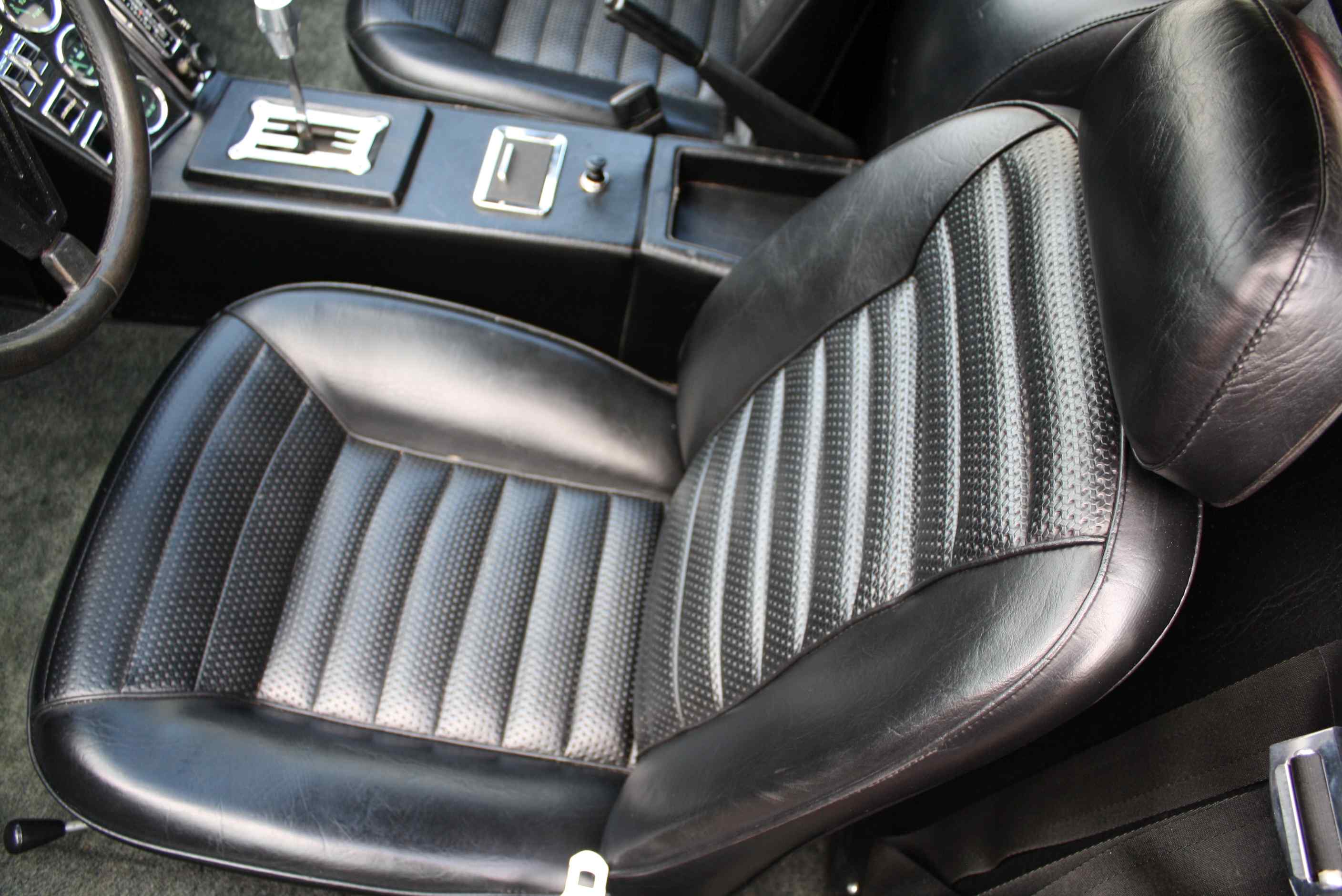 1972 DeTomaso Pantera