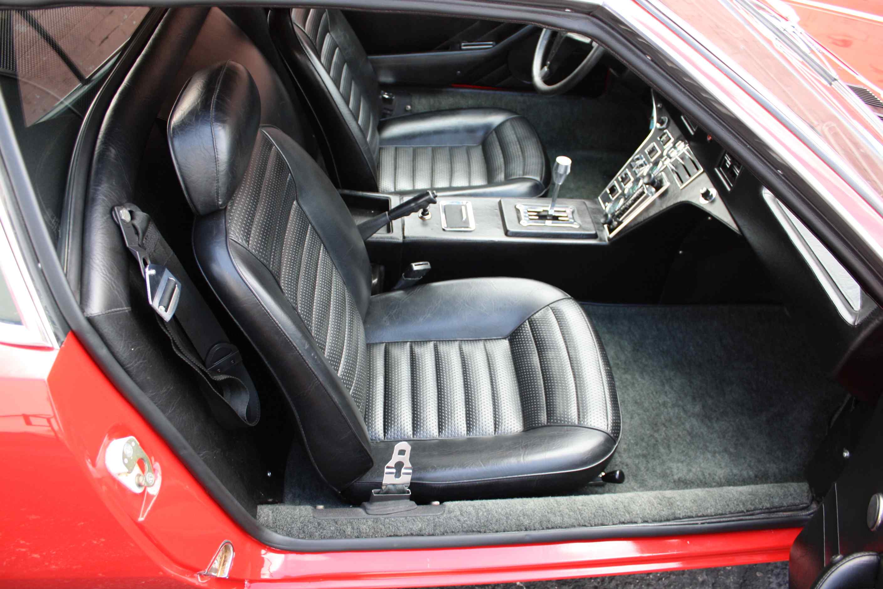 1972 DeTomaso Pantera