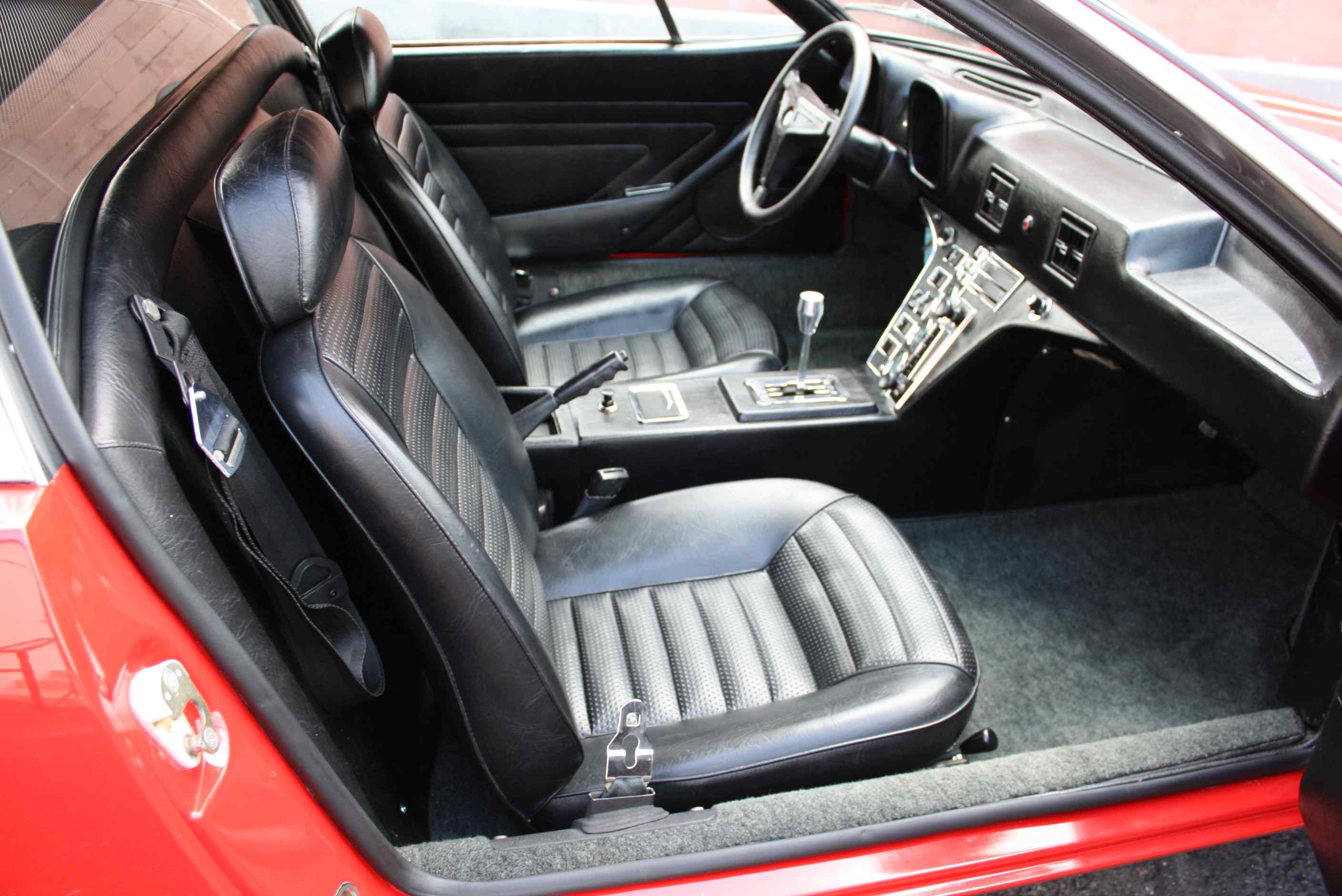1972 DeTomaso Pantera