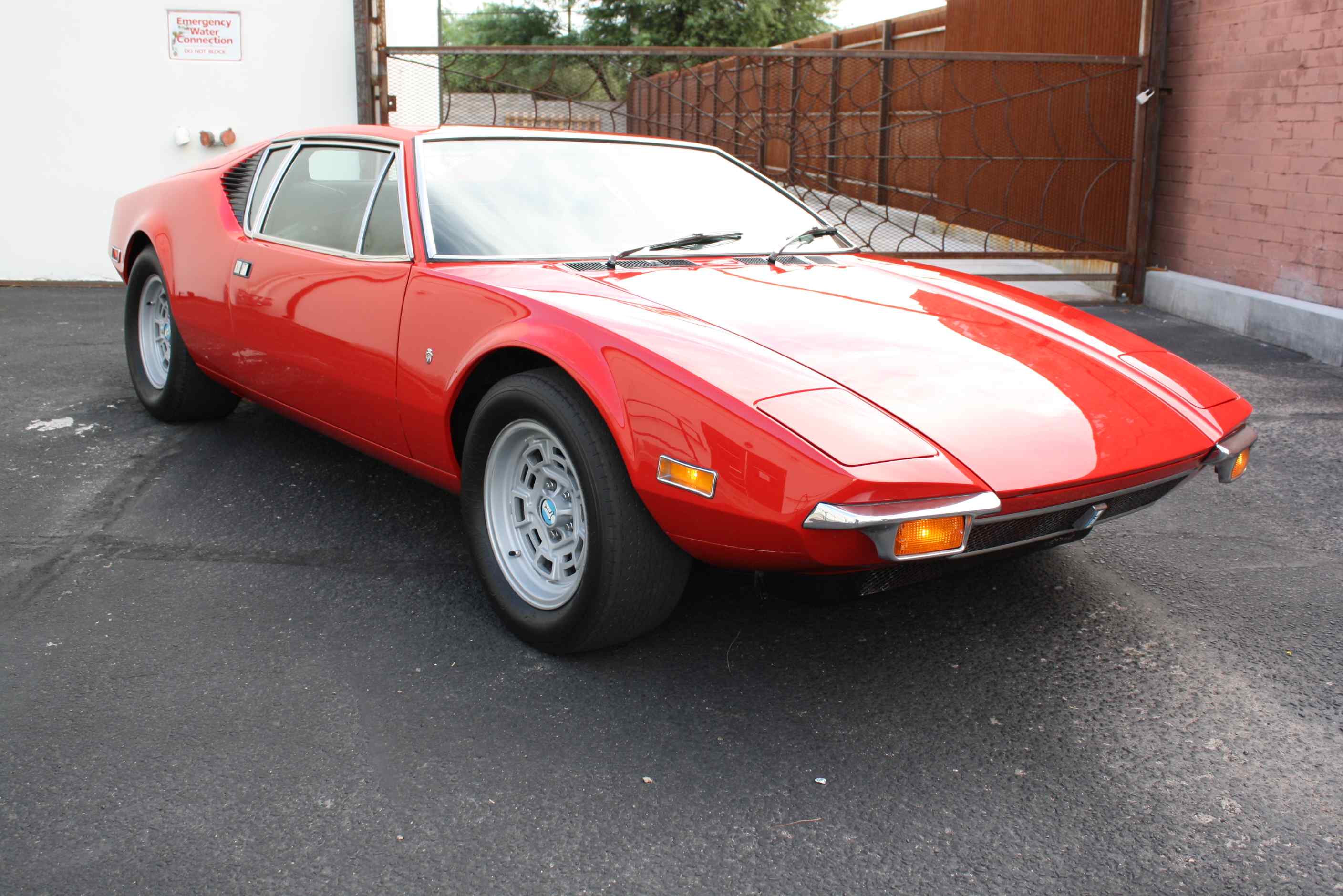 1972 DeTomaso Pantera