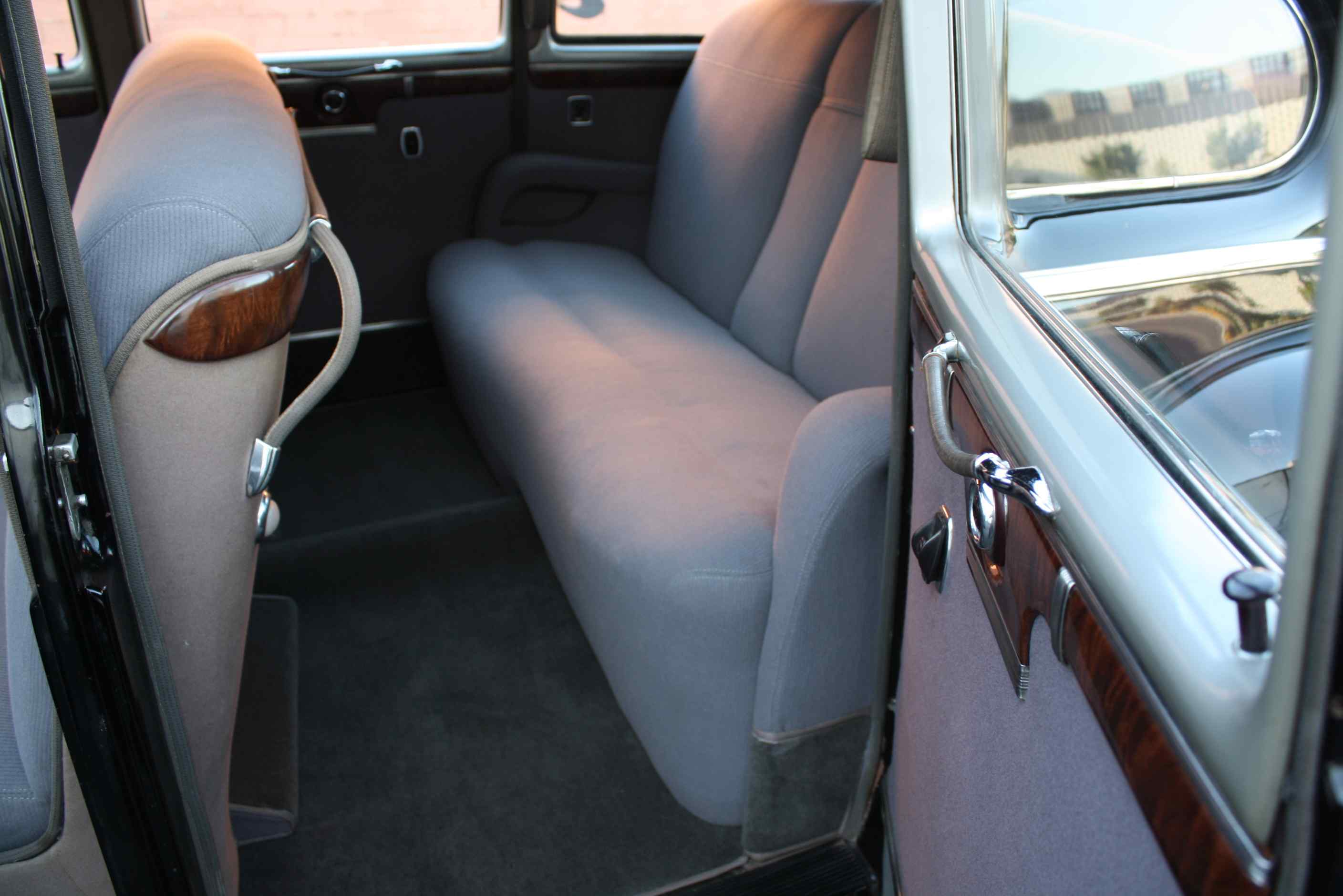 1947 Lincoln Town Car V12 Sedan