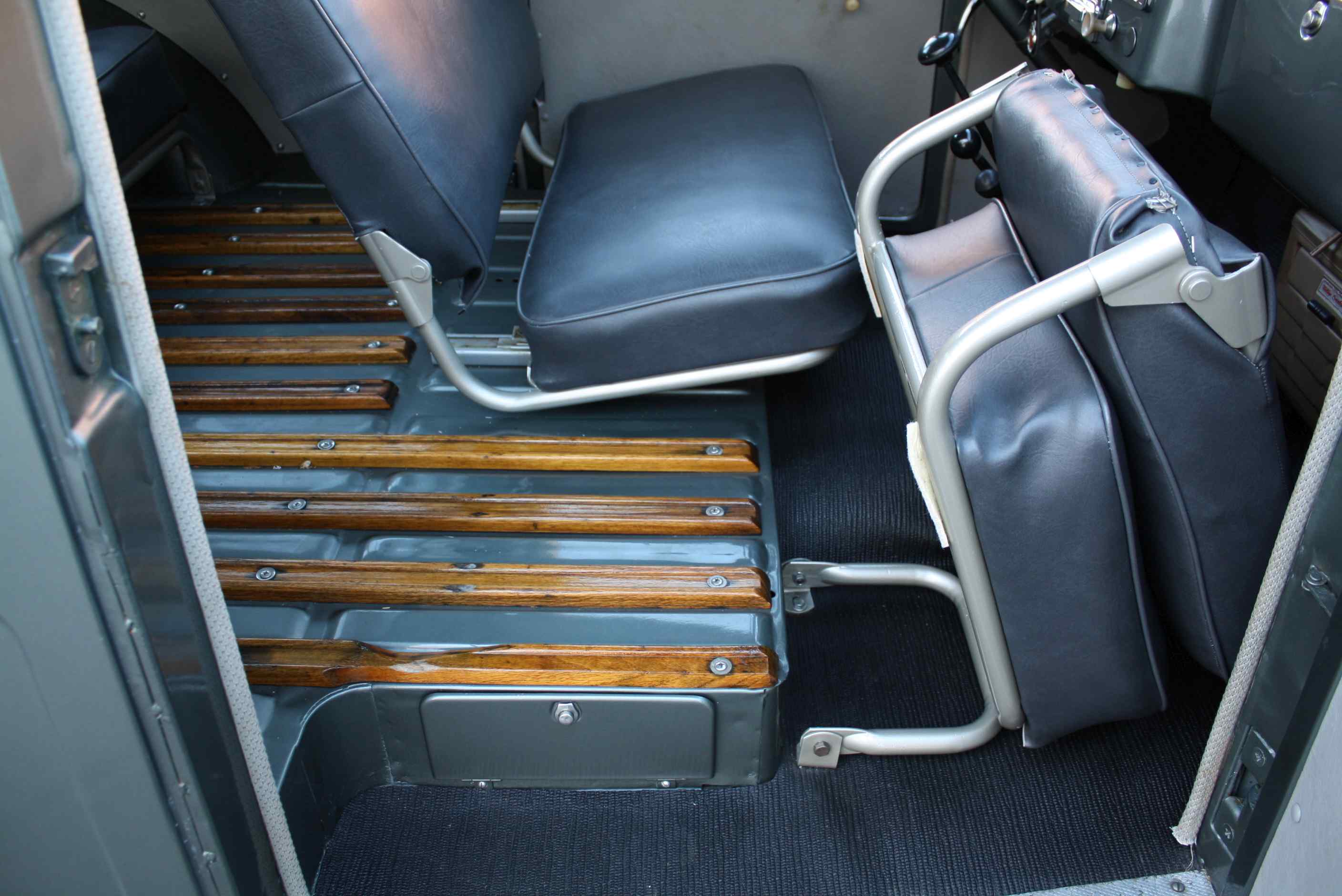 1953 Willys Wagon 4×4.