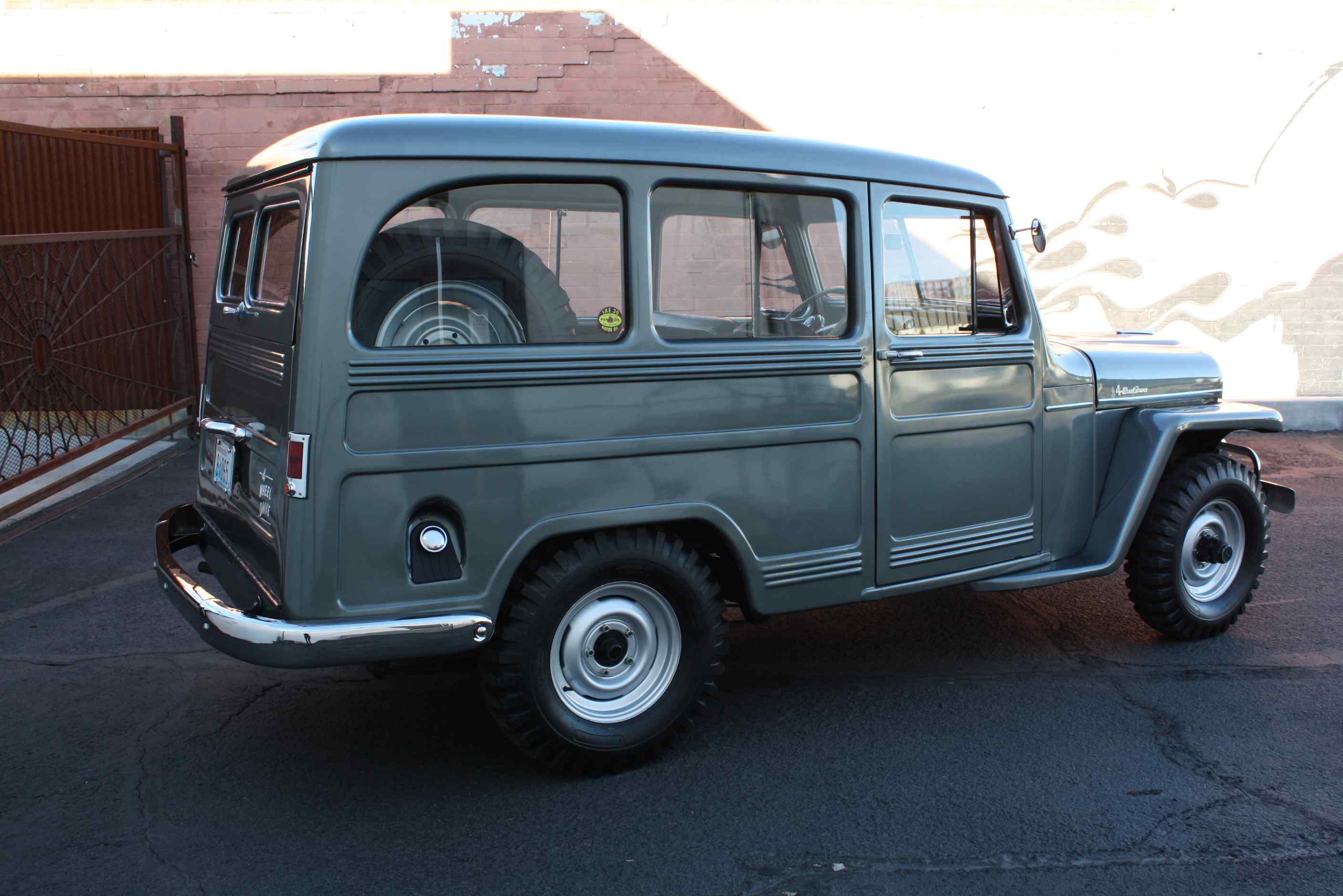 1953 Willys Wagon 4×4.