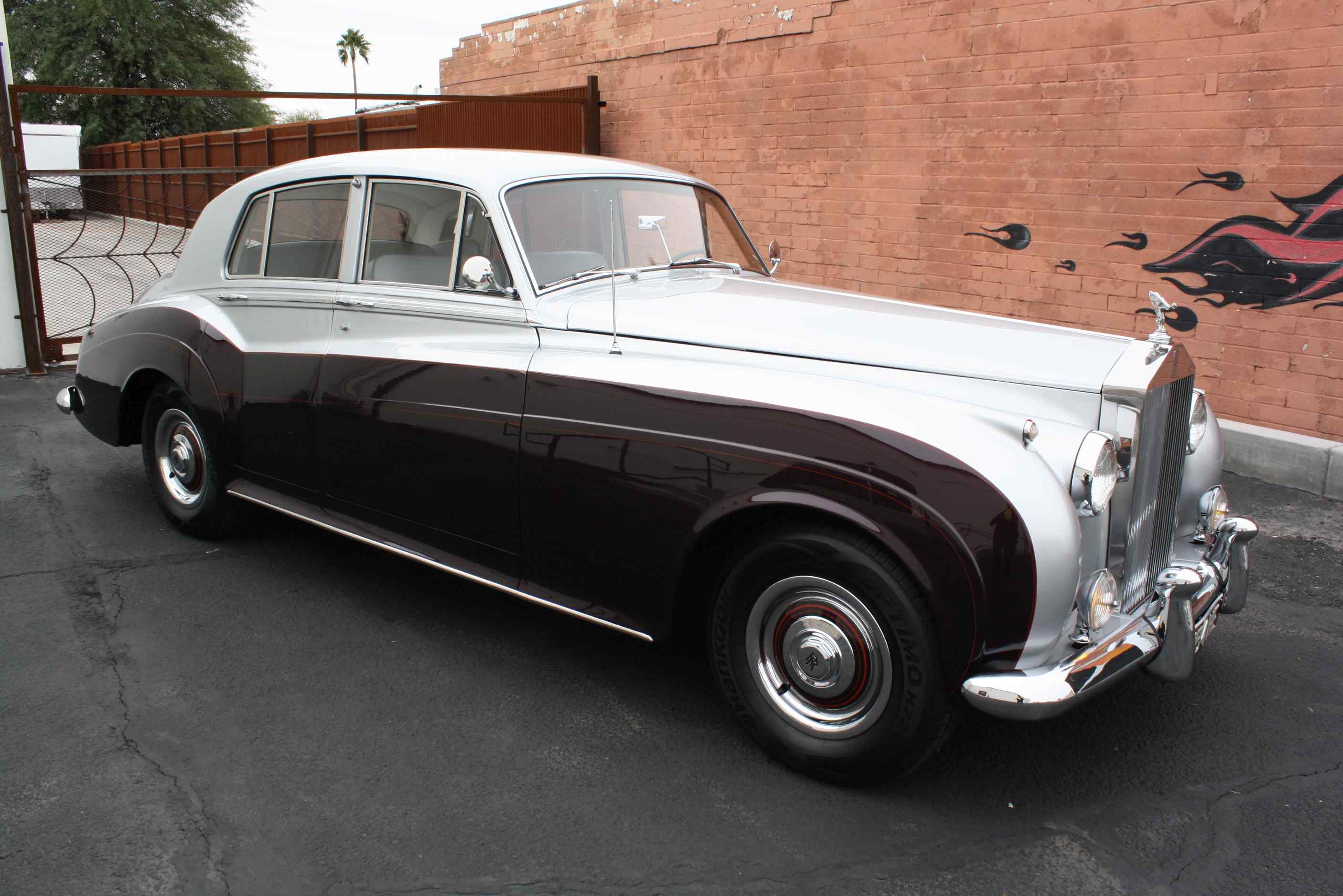 1960 Rolls Royce Silver Cloud II “Touring Edition”