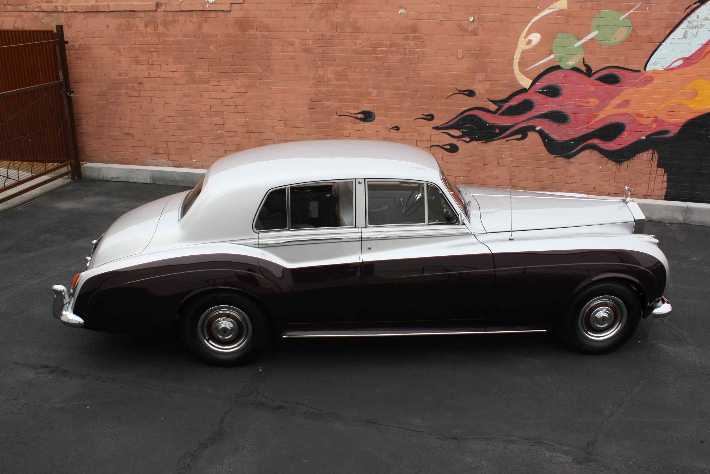 1960 Rolls Royce Silver Cloud II “Touring Edition”