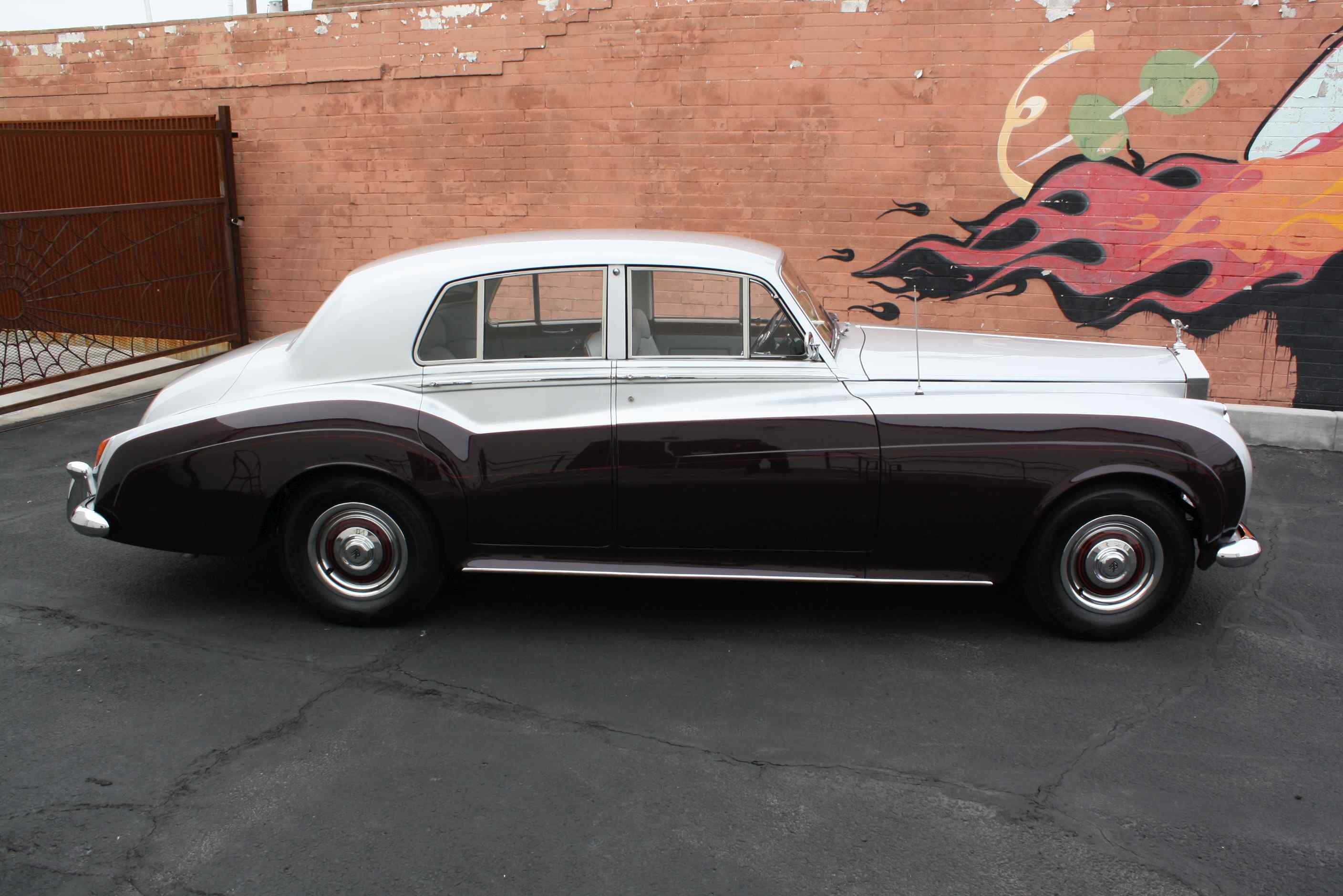 1960 Rolls Royce Silver Cloud II “Touring Edition”
