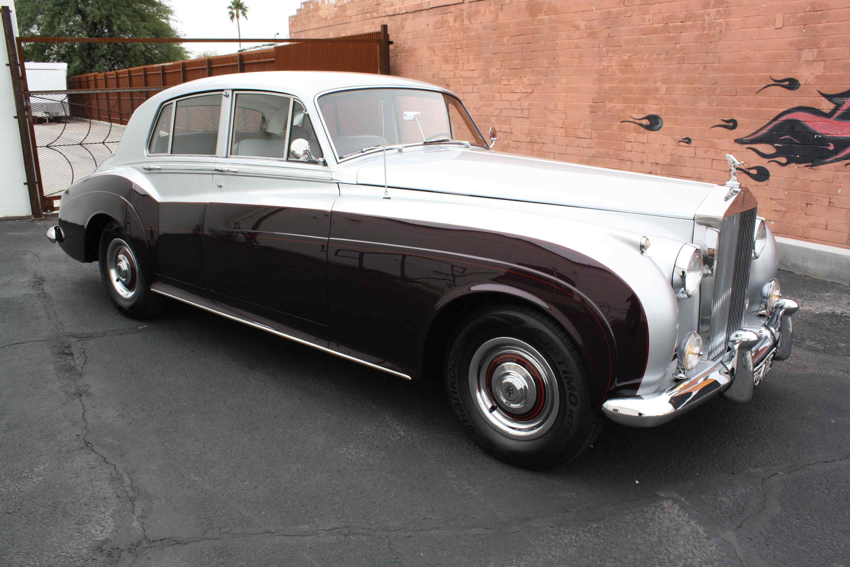 1960 Rolls Royce Silver Cloud II “Touring Edition”