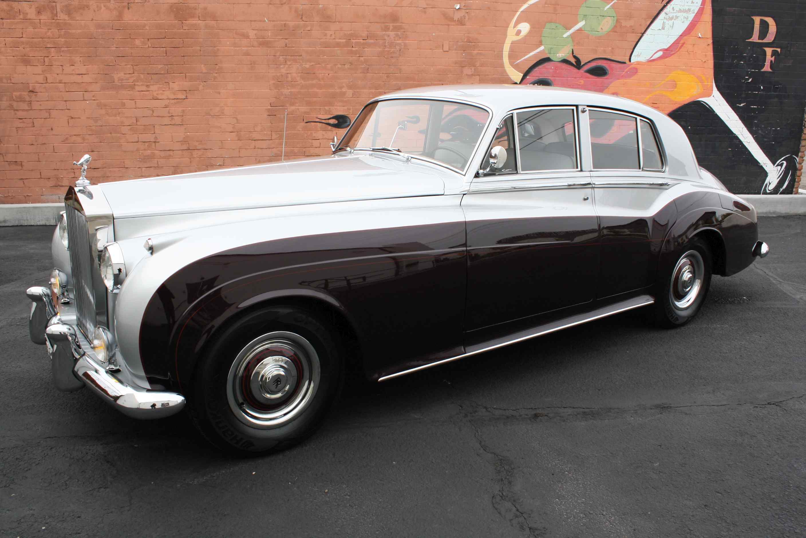 1960 Rolls Royce Silver Cloud II “Touring Edition”