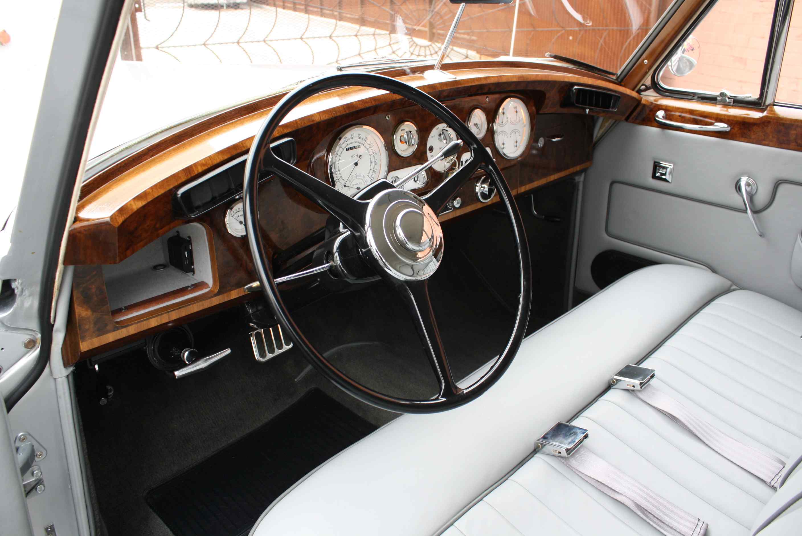 1960 Rolls Royce Silver Cloud II “Touring Edition”