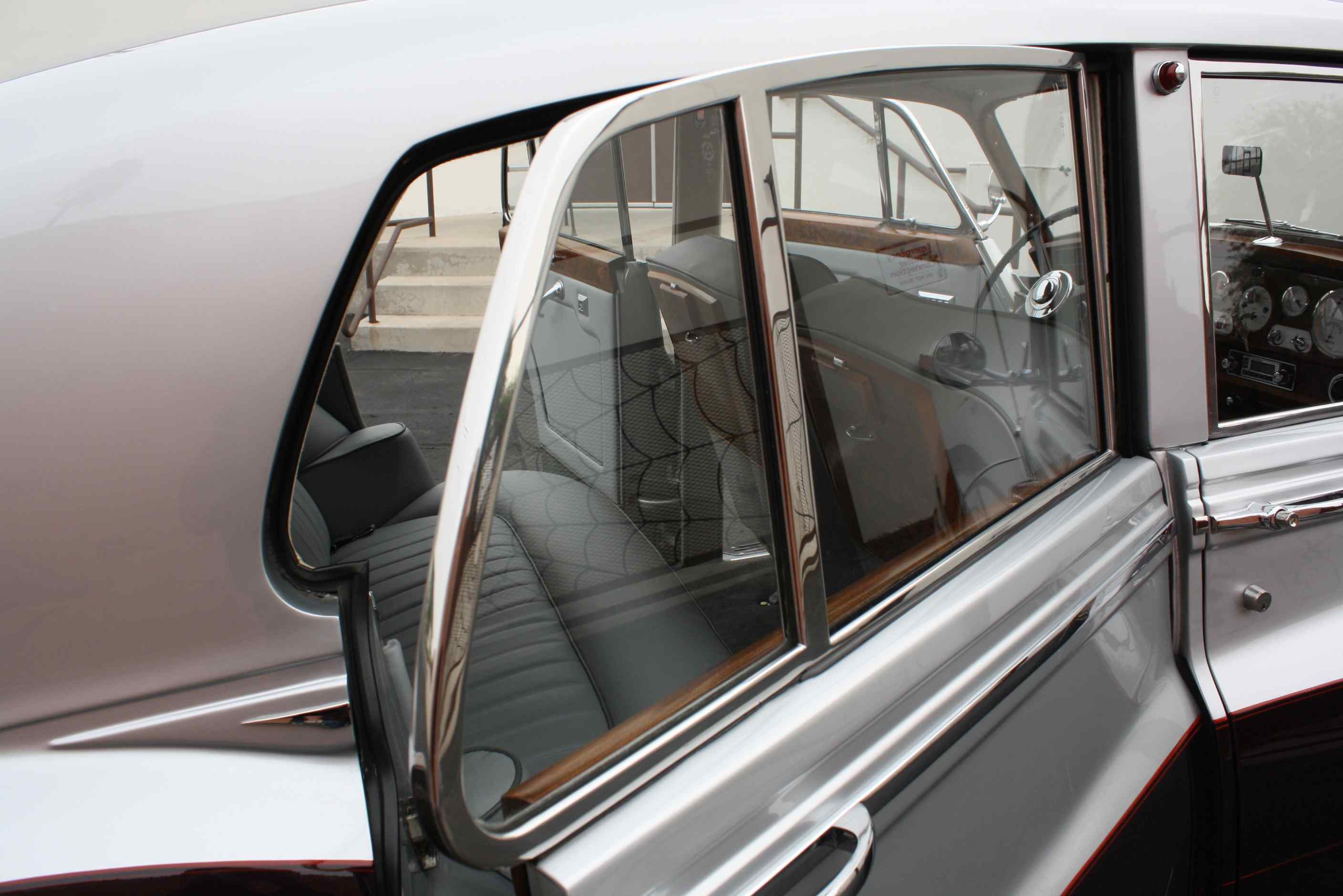 1960 Rolls Royce Silver Cloud II “Touring Edition”