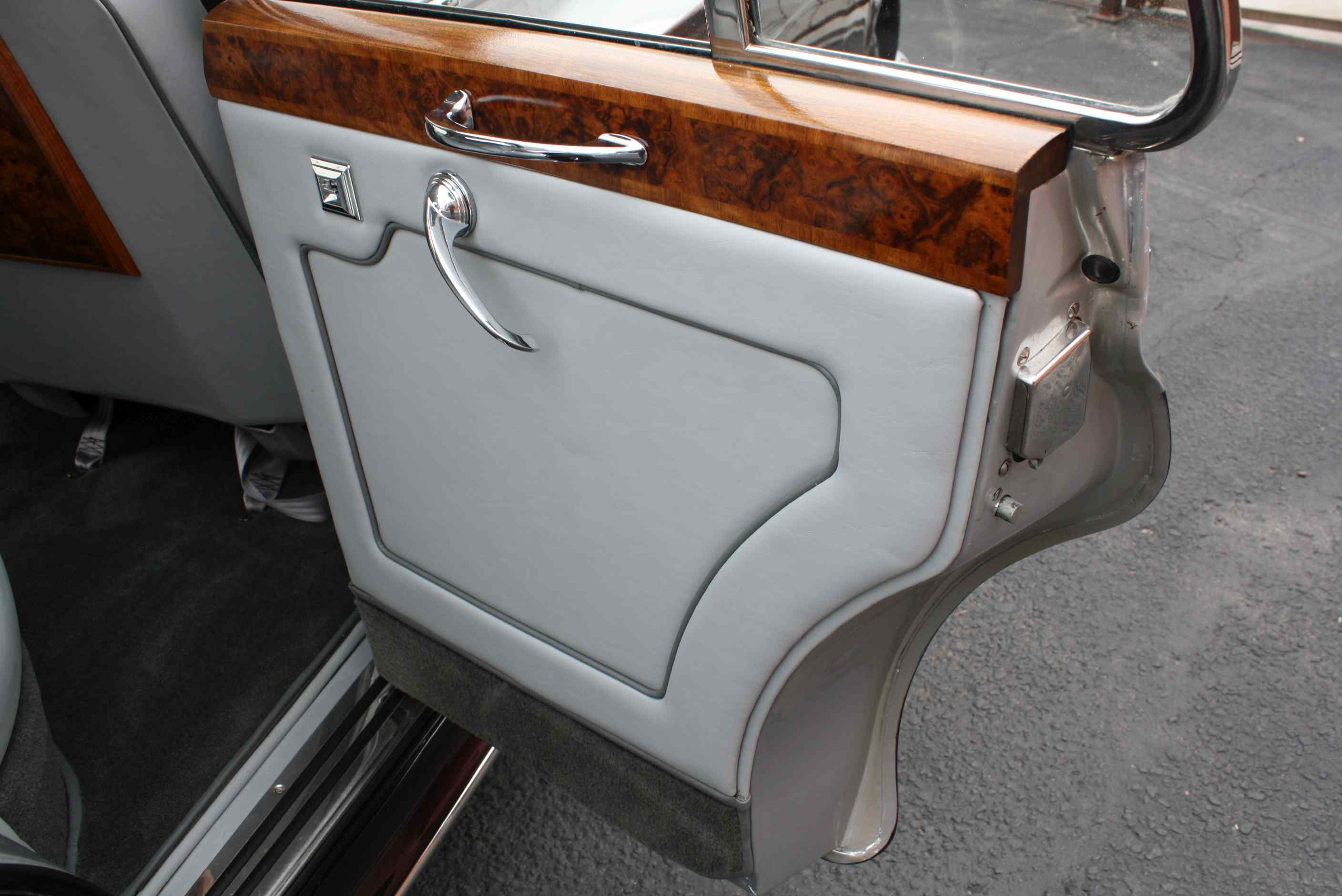 1960 Rolls Royce Silver Cloud II “Touring Edition”