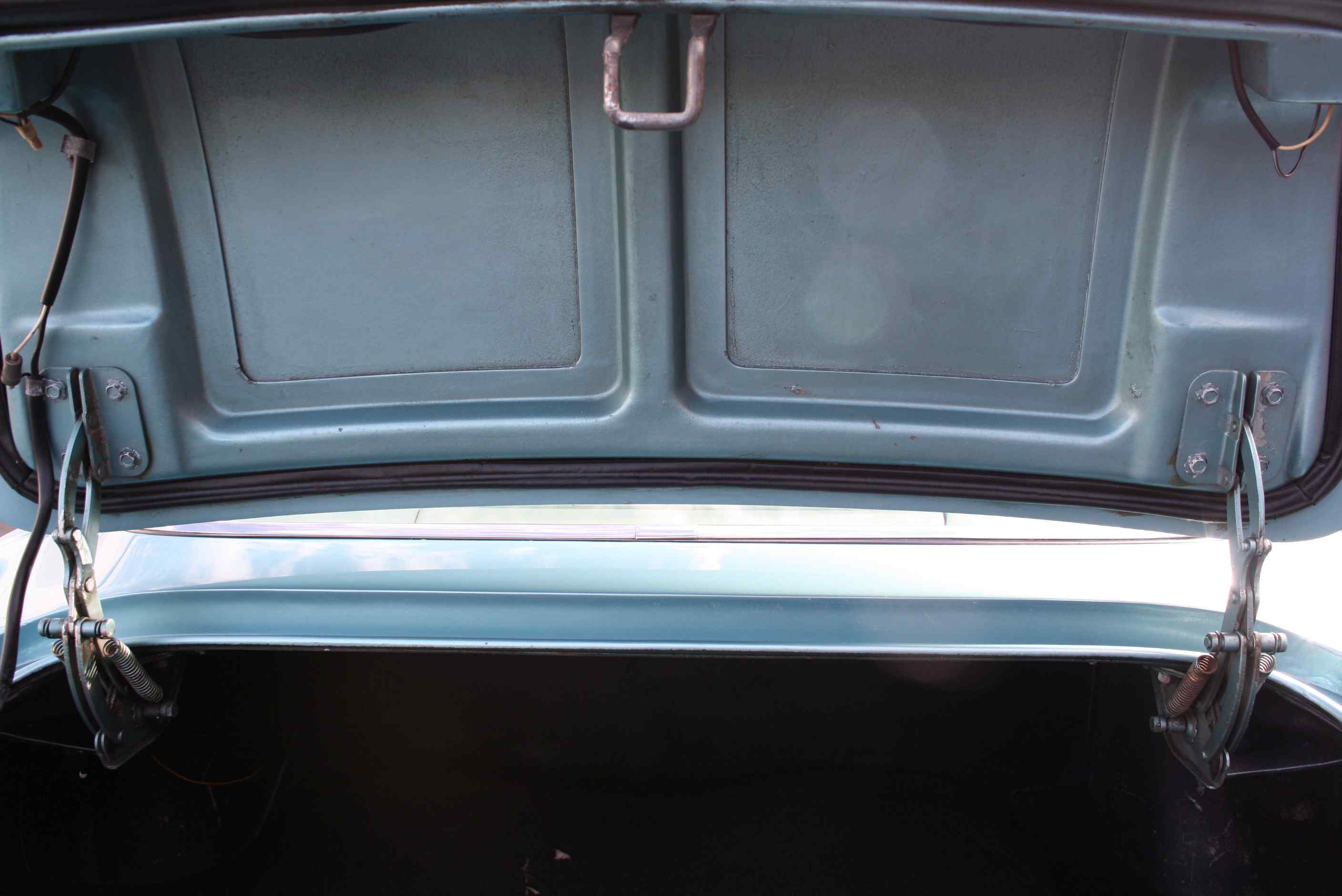 1963 Studebaker R2 Factory Supercharged 4 Speed manual.