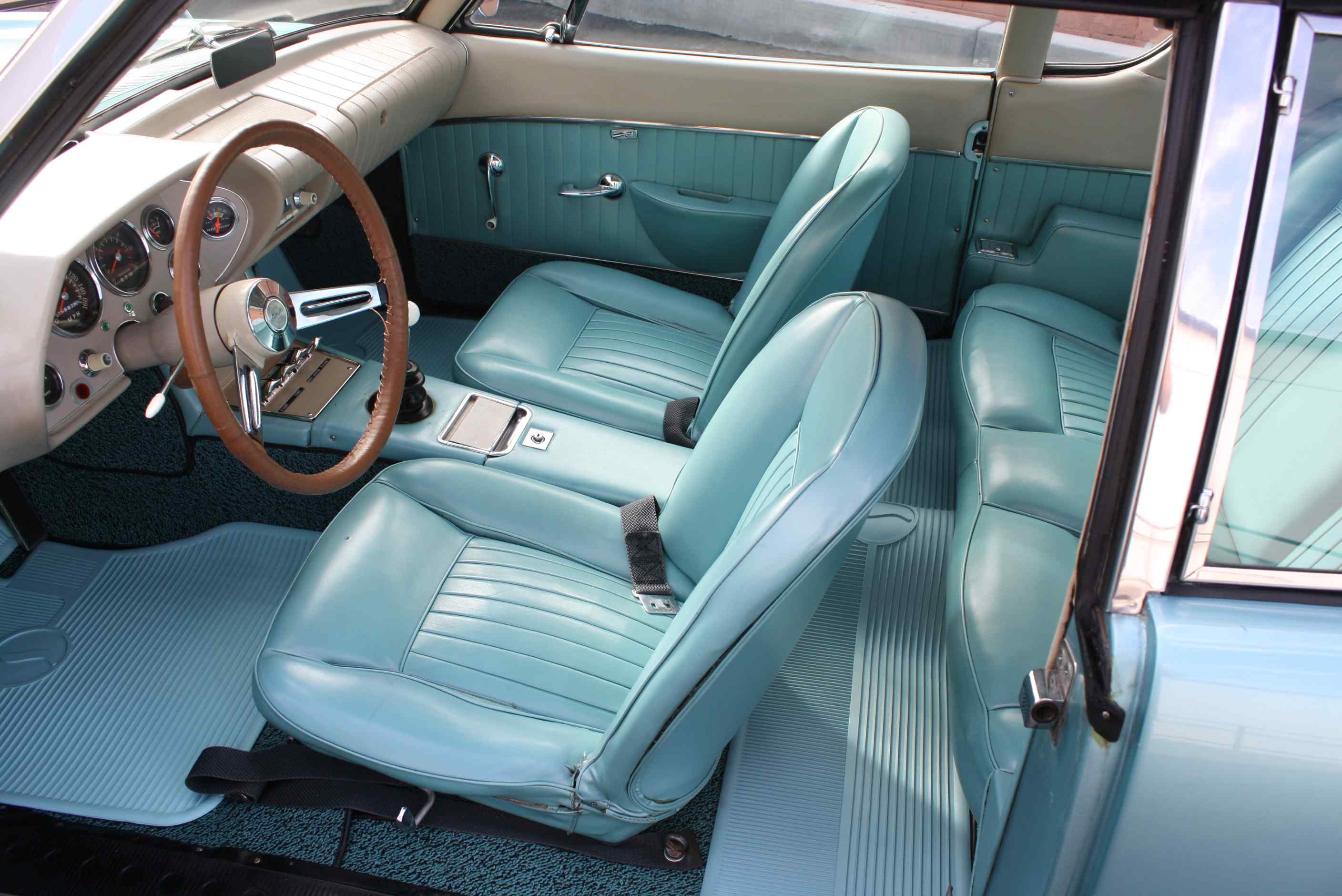 1963 Studebaker R2 Factory Supercharged 4 Speed manual.