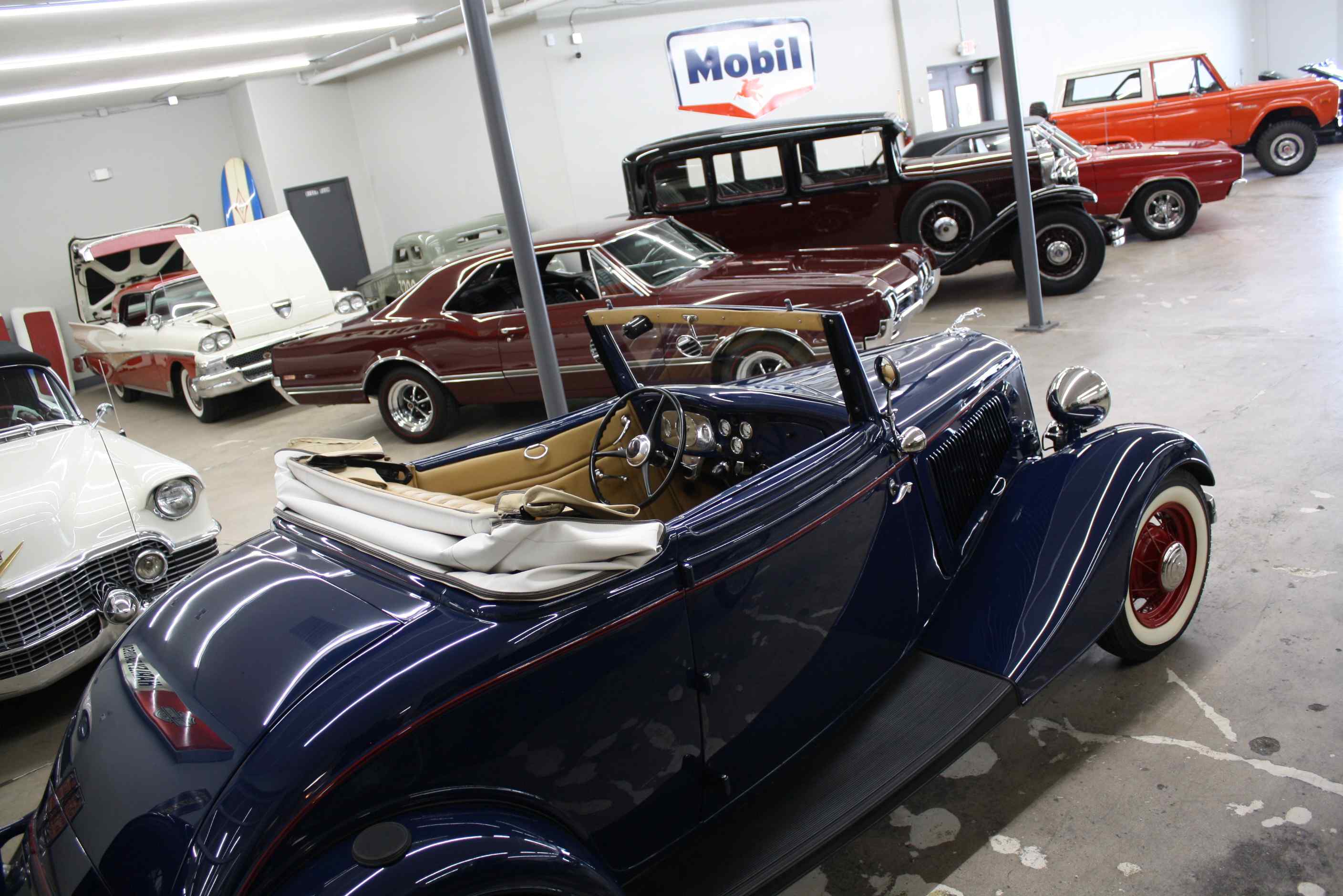 1933 Ford Cabriolet.