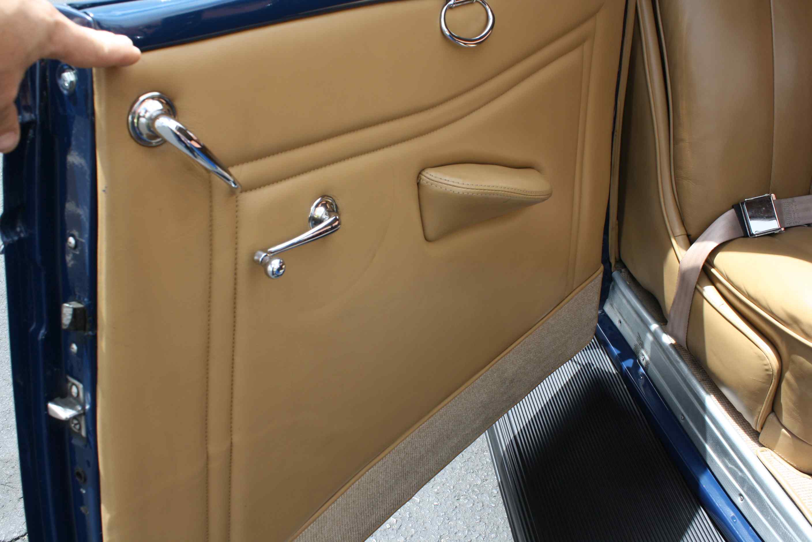 1933 Ford Cabriolet.