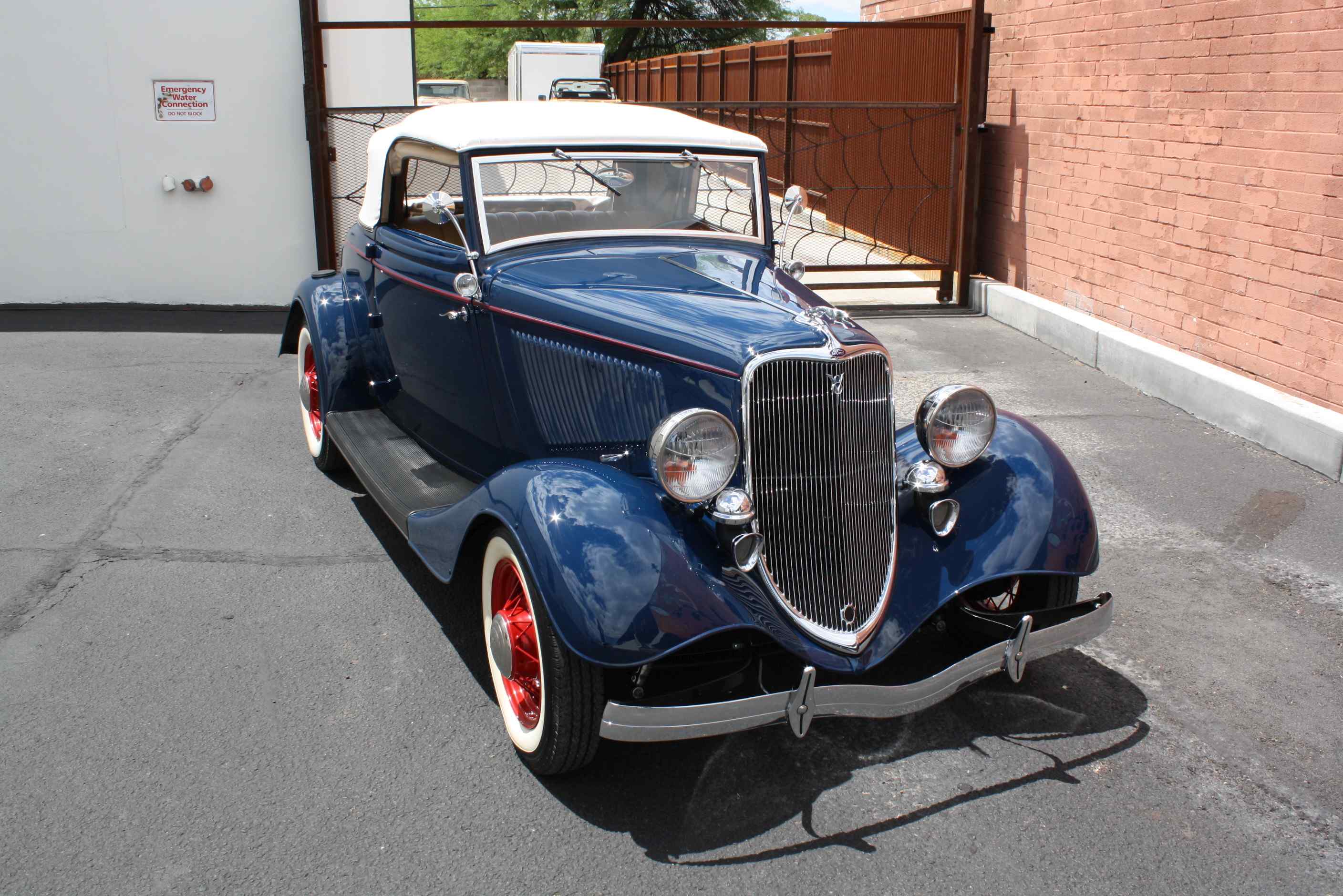 1933 Ford Cabriolet.