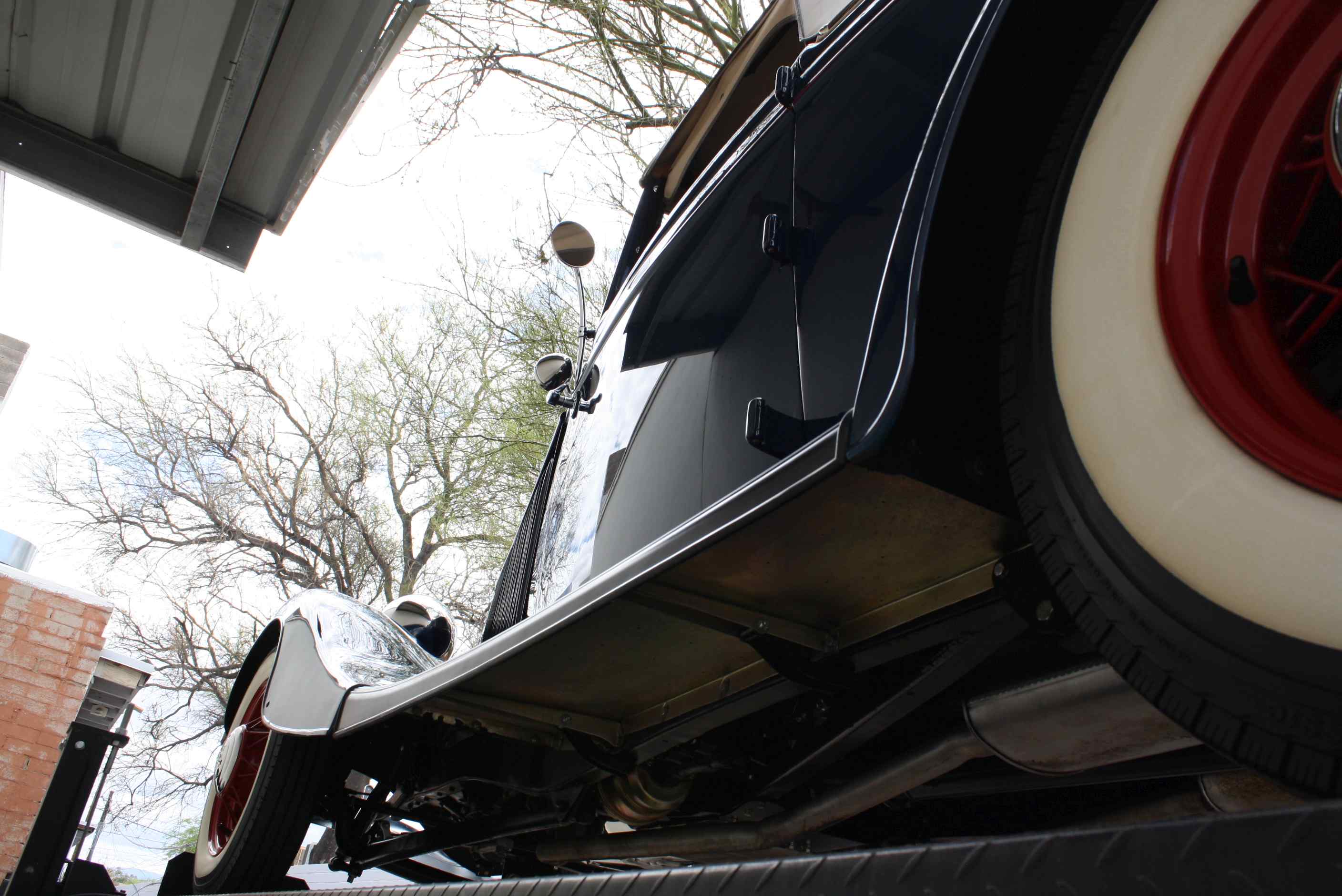 1933 Ford Cabriolet.