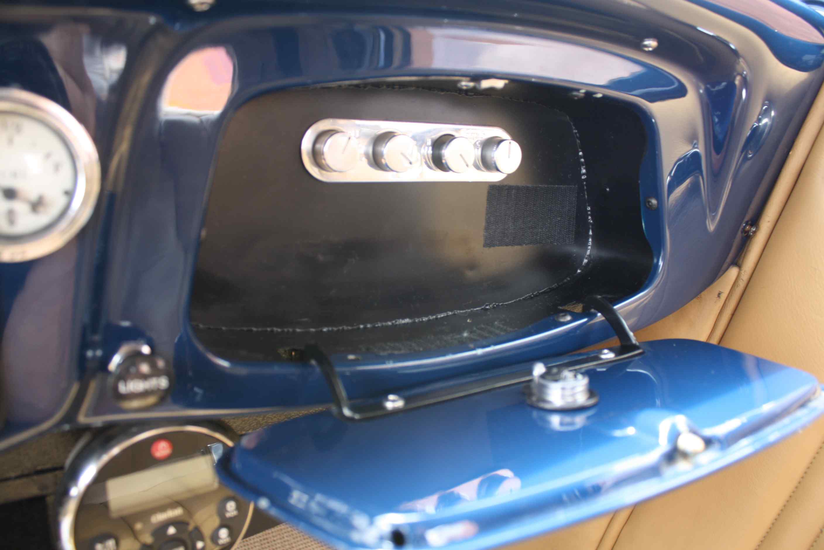 1933 Ford Cabriolet.