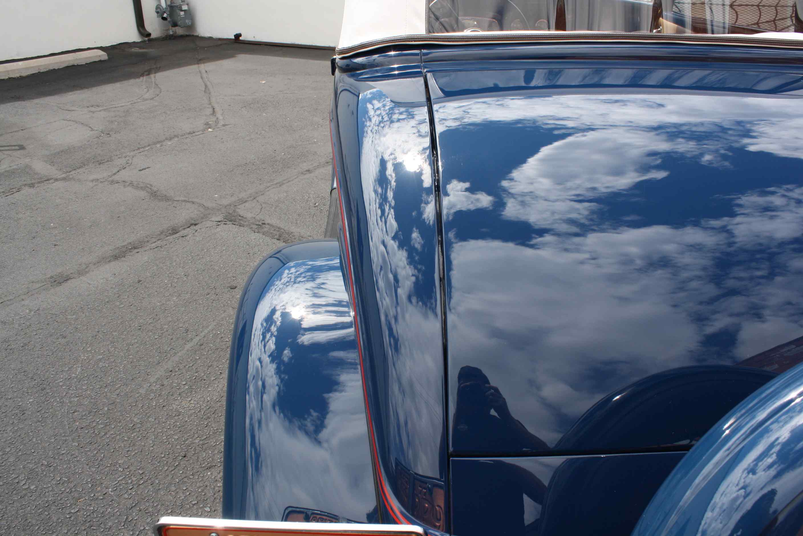 1933 Ford Cabriolet.