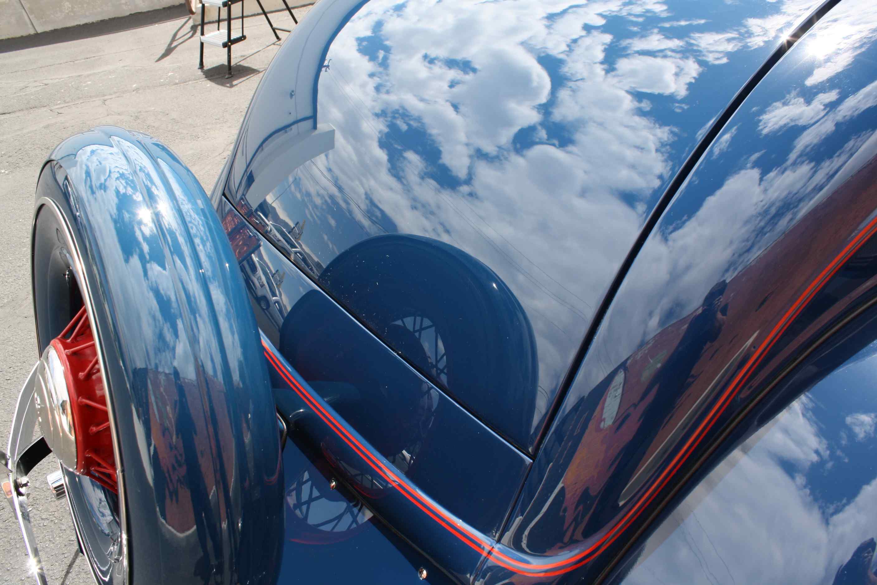 1933 Ford Cabriolet.