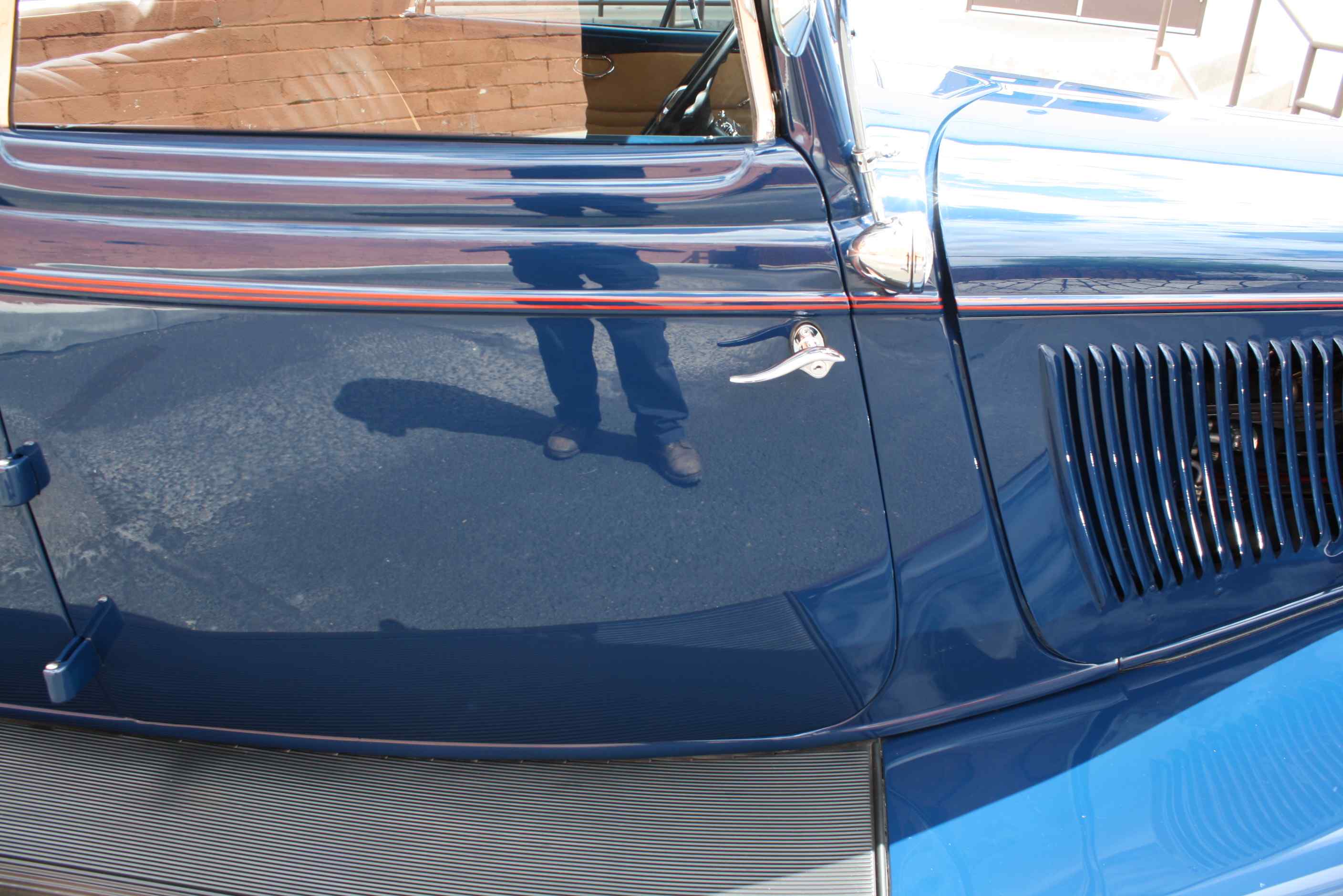 1933 Ford Cabriolet.