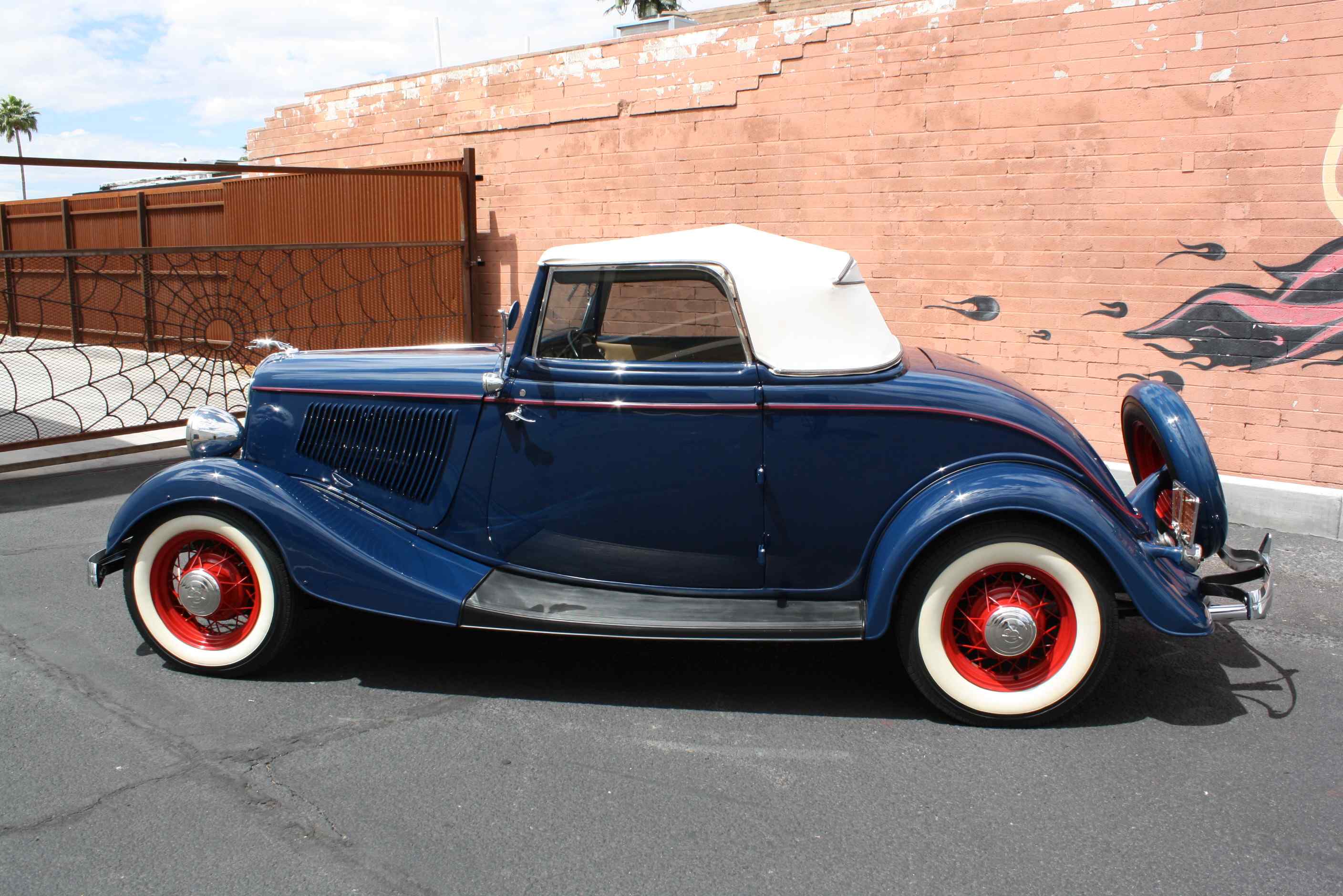 1933 Ford Cabriolet.