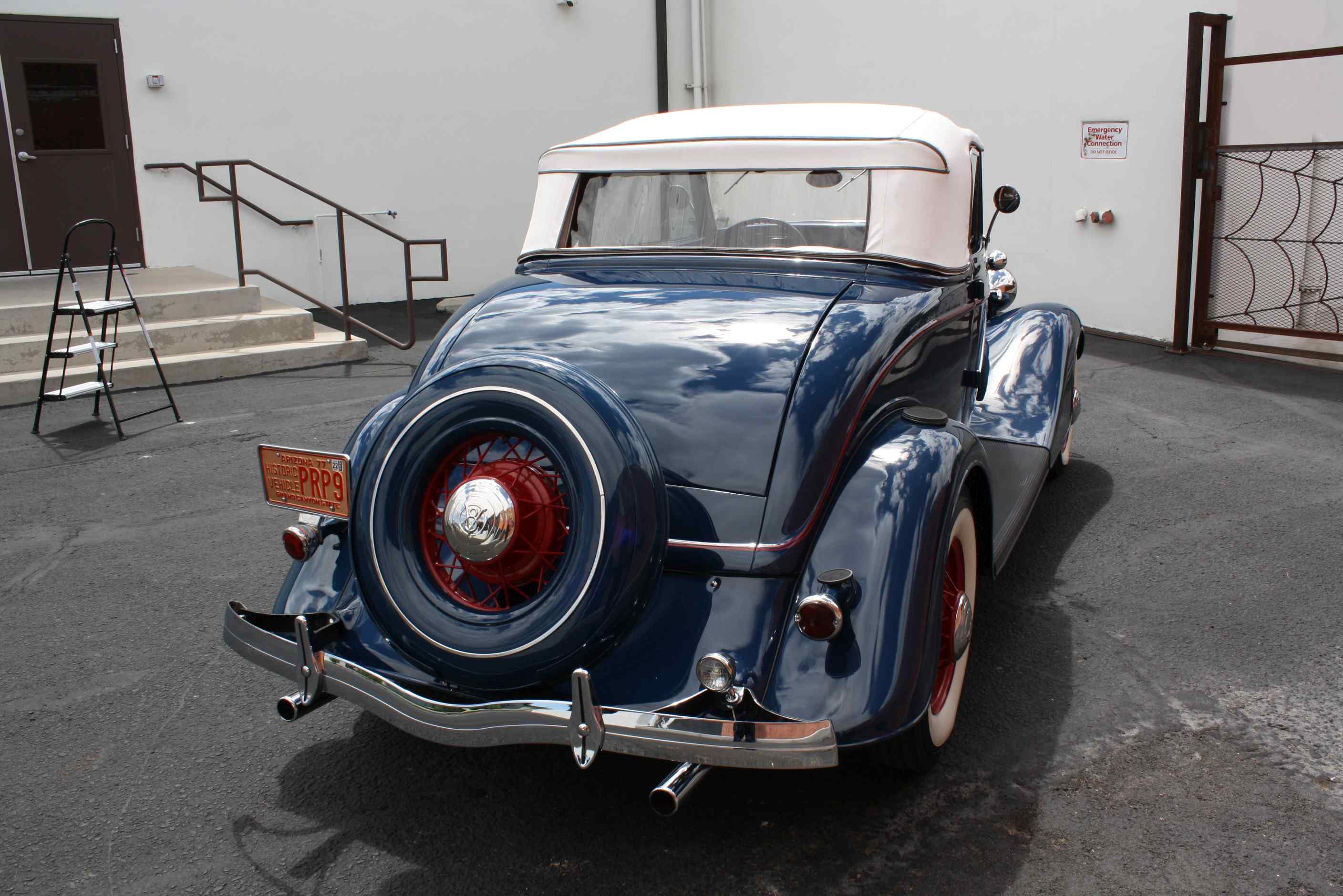1933 Ford Cabriolet.
