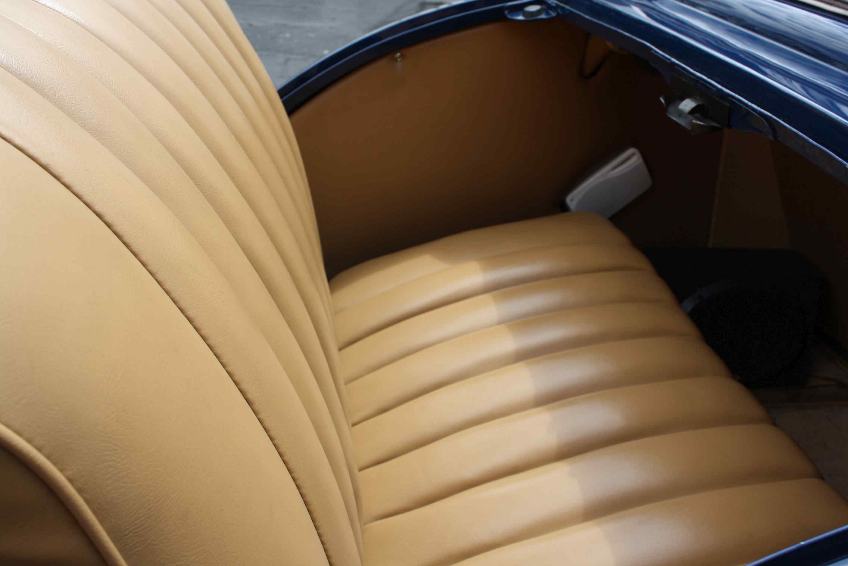 1933 Ford Cabriolet.