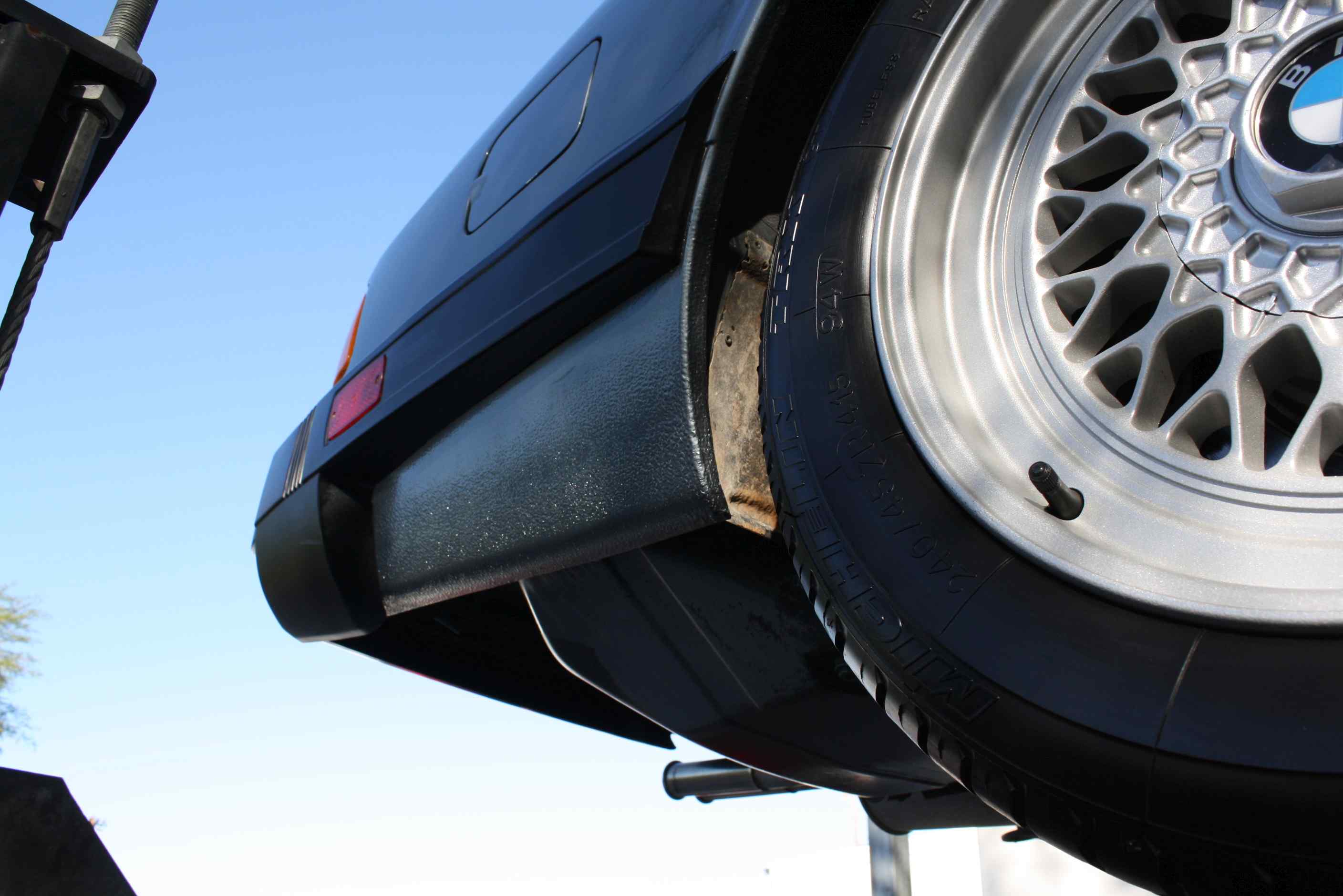1984 633CSi