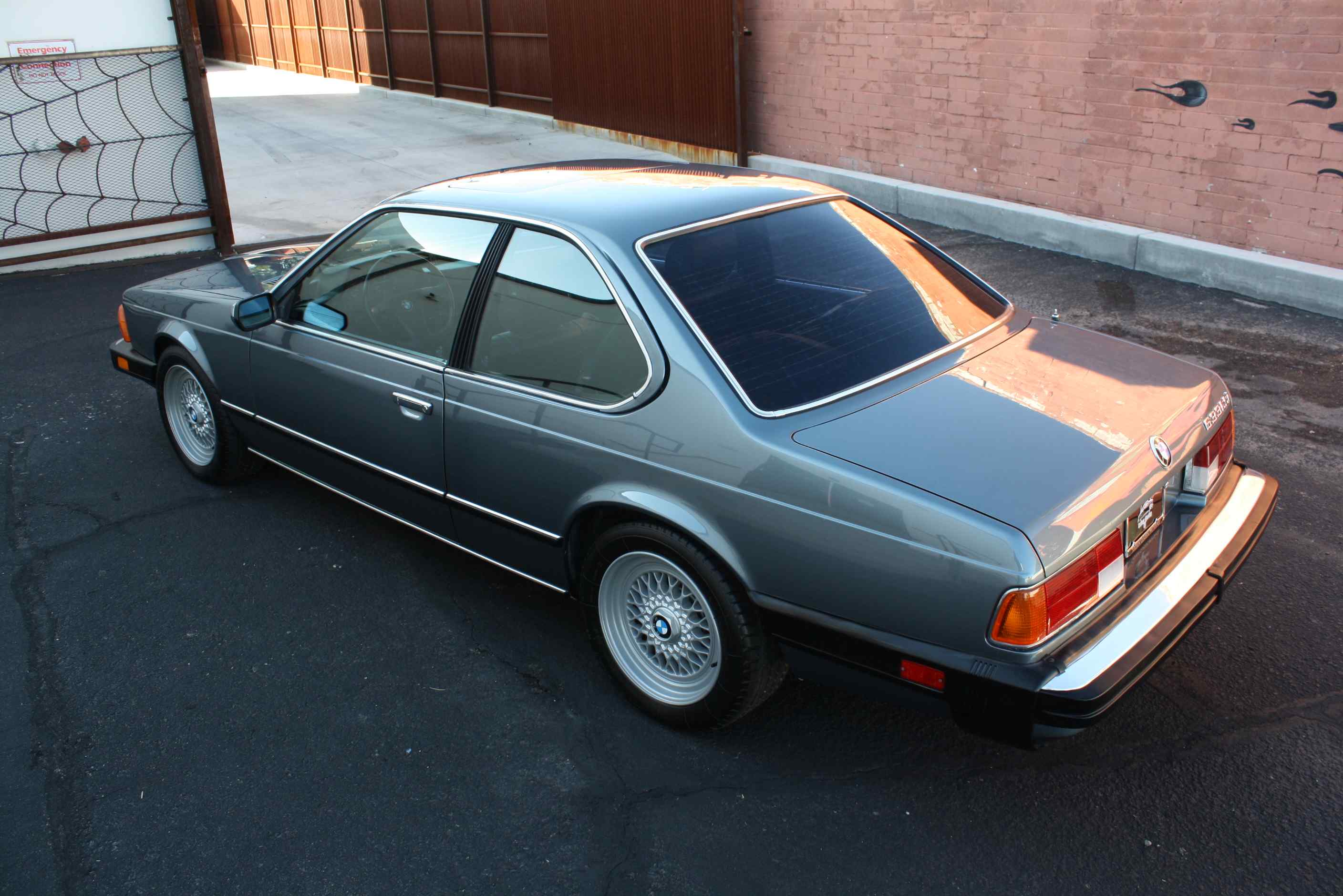 1984 633CSi