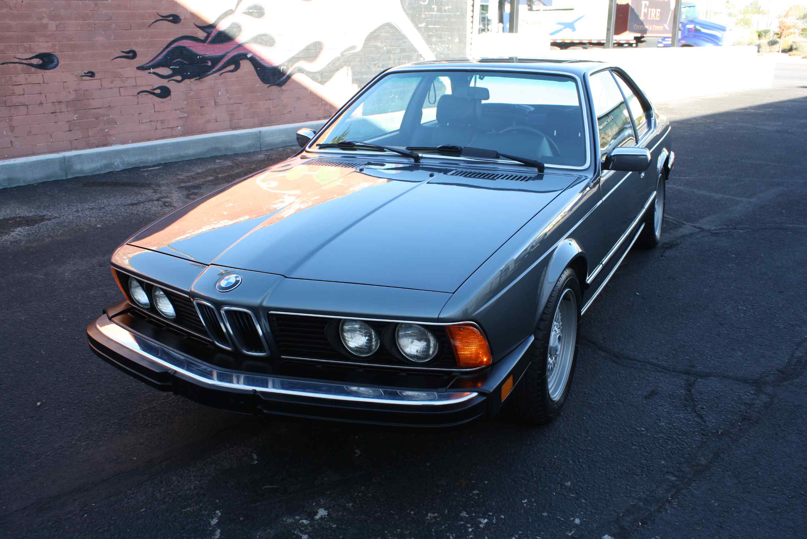 1984 633CSi