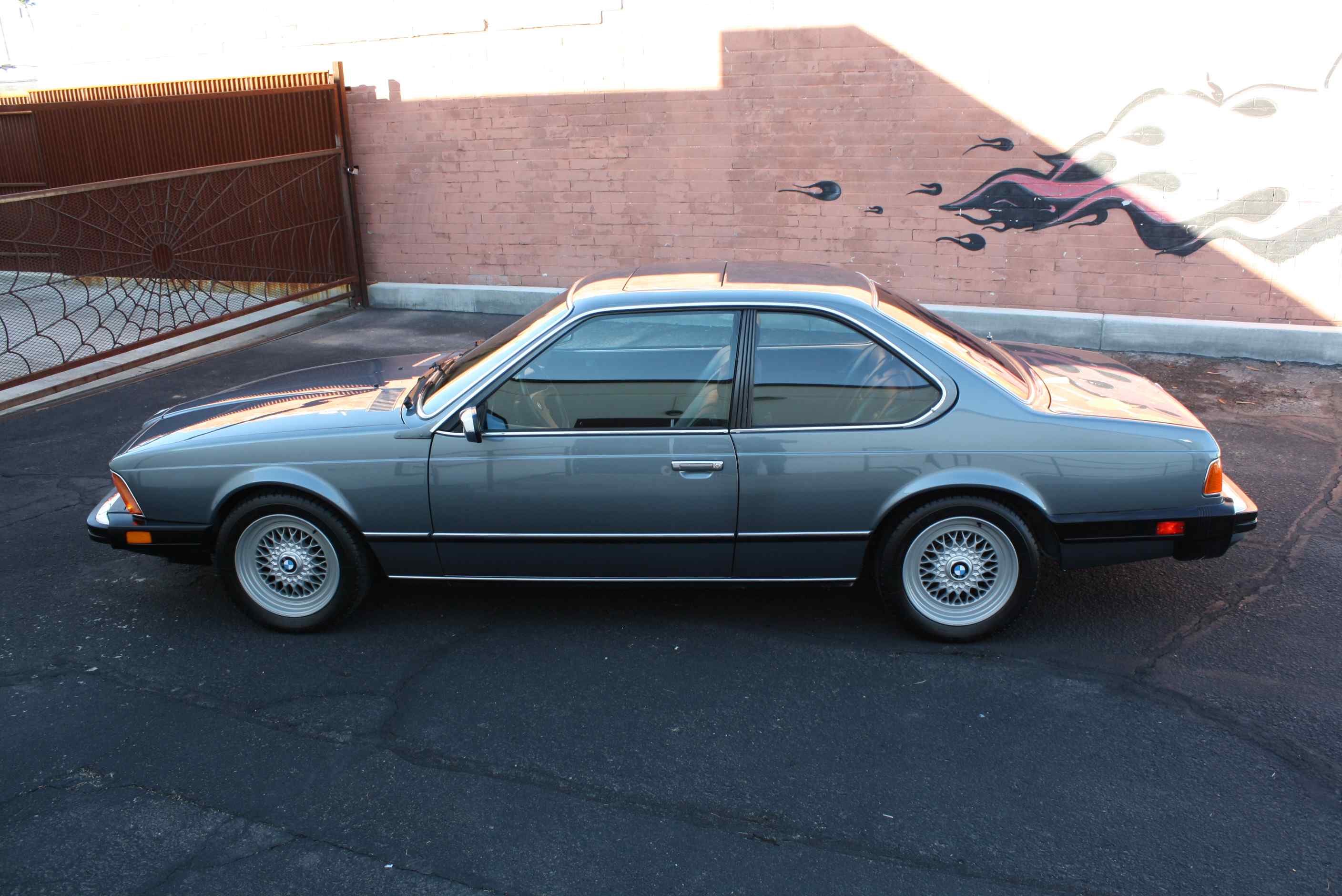 1984 633CSi