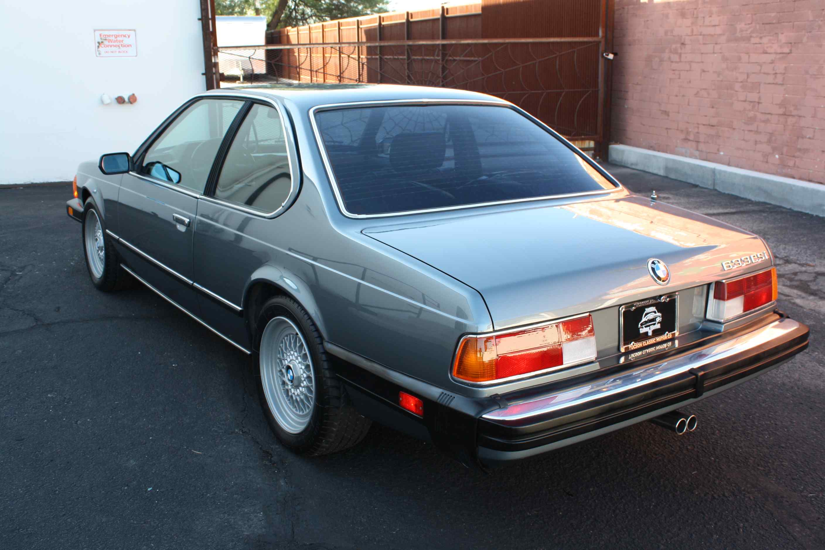 1984 633CSi