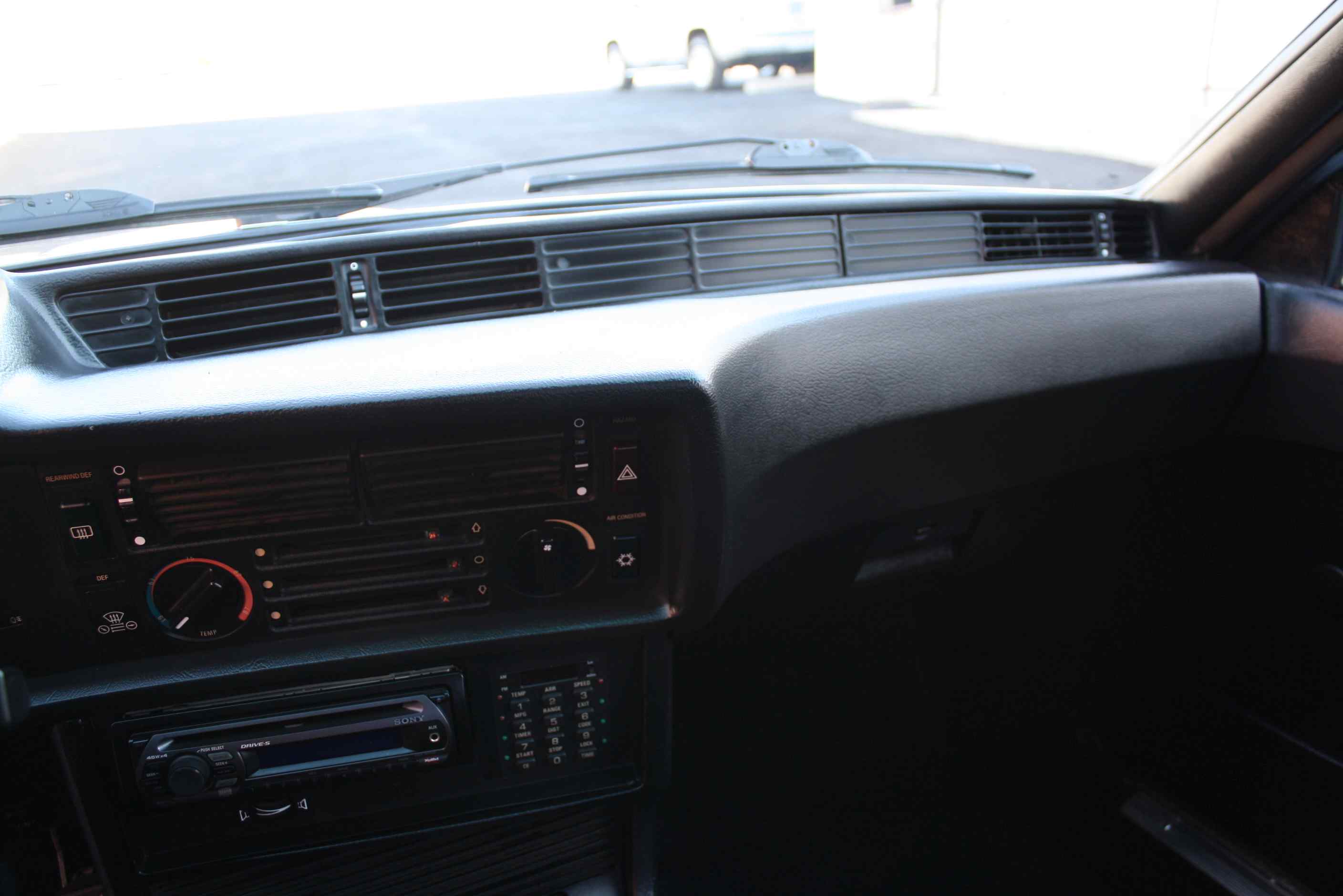 1984 633CSi