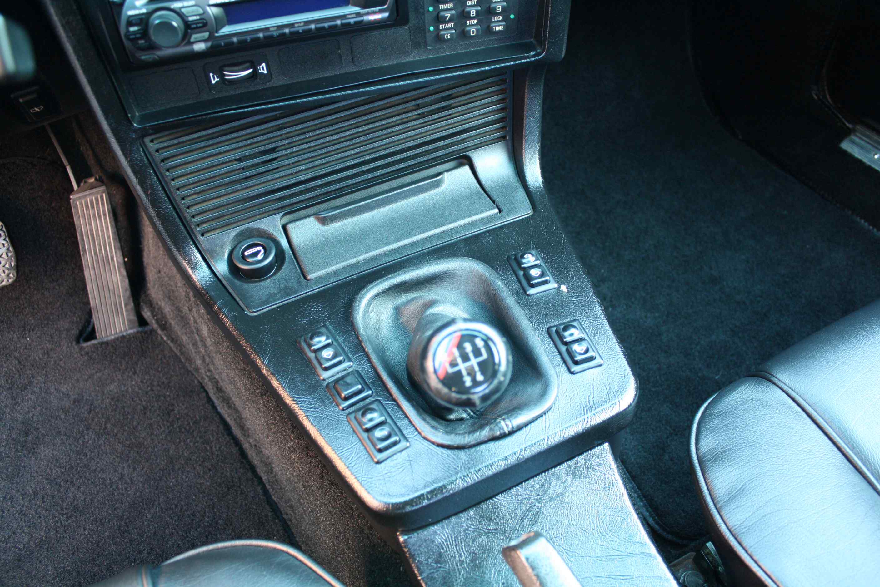 1984 633CSi