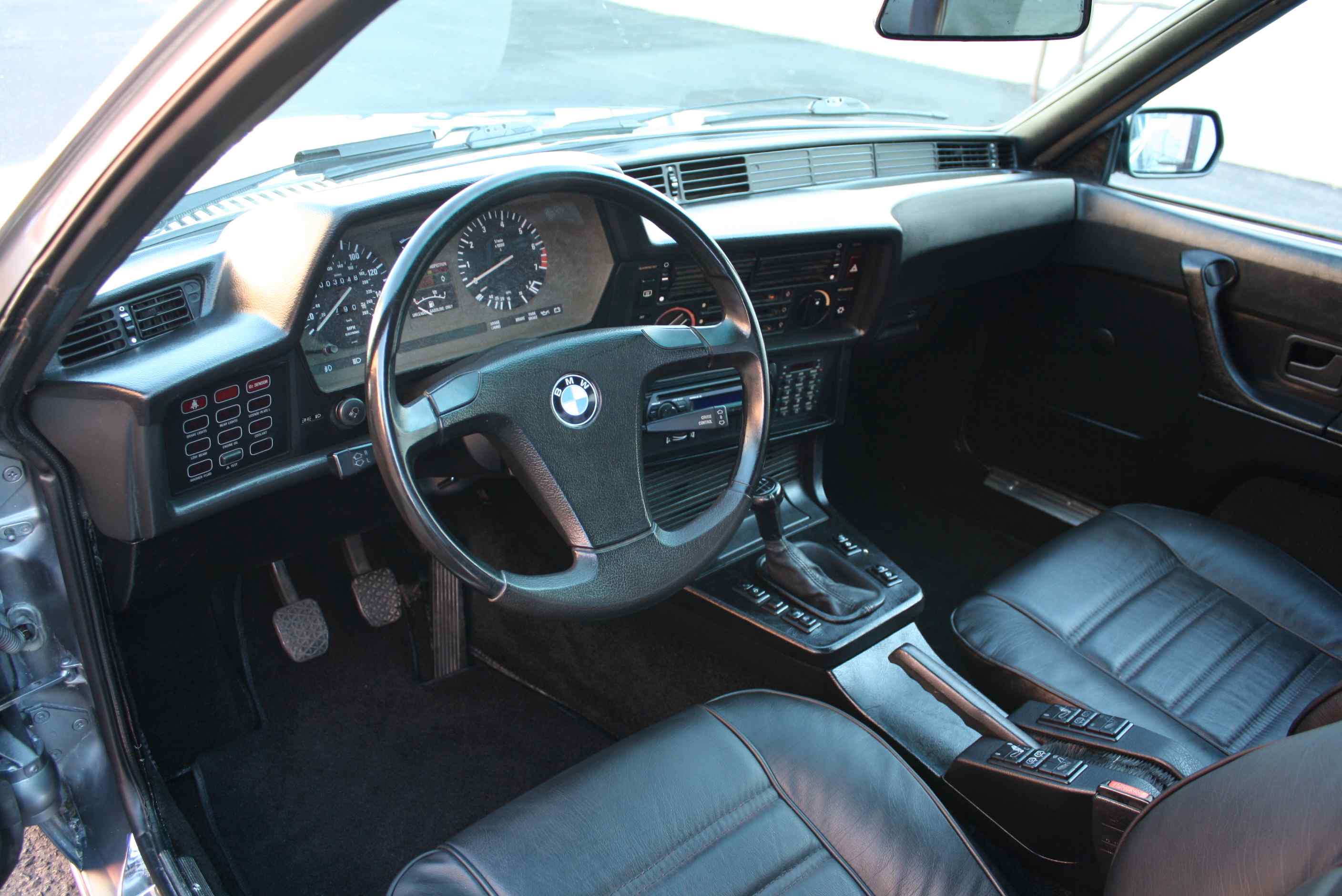 1984 633CSi