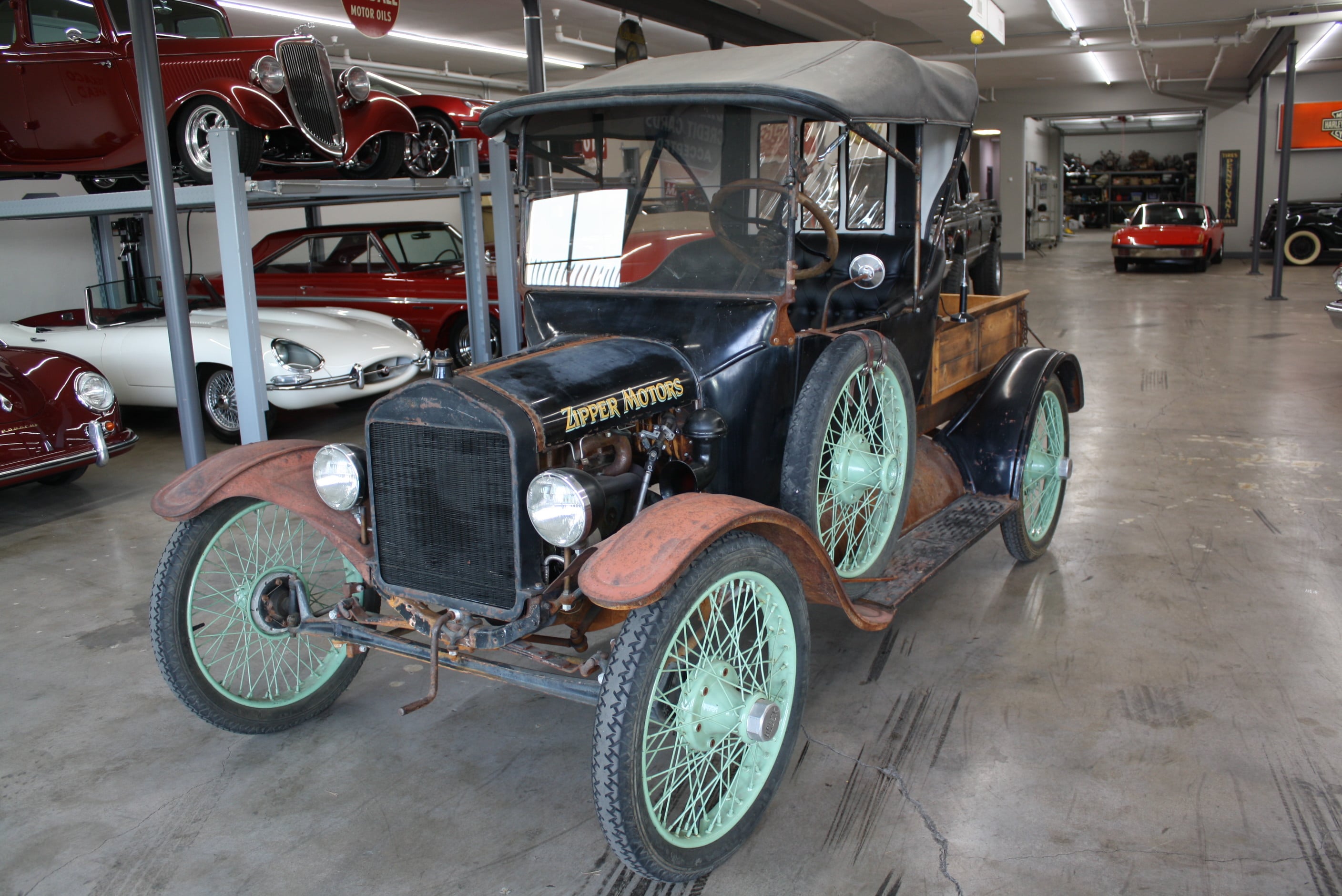 1921 Ford Model T “Bonneville Taxi”