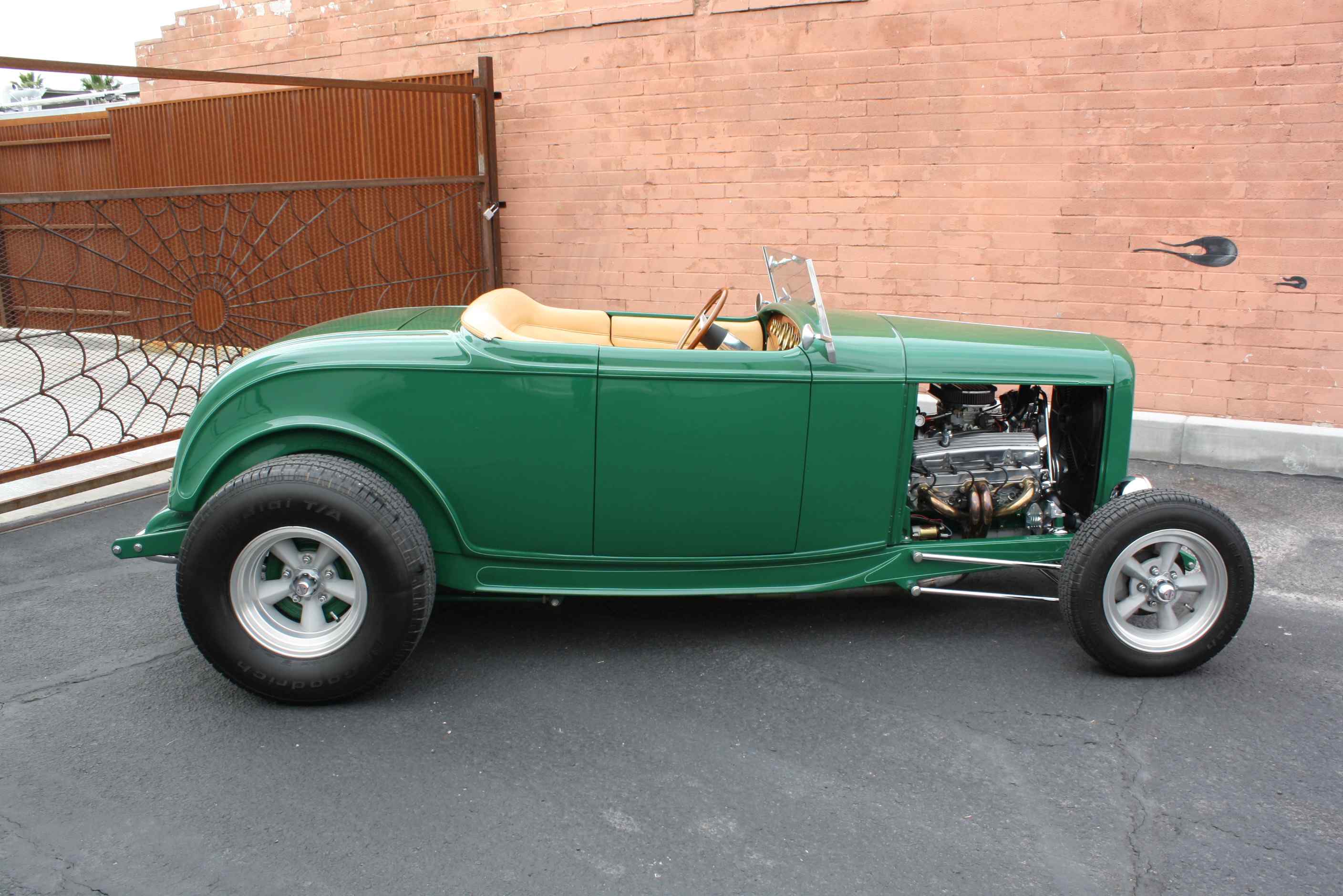 1932 Ford Roadster.