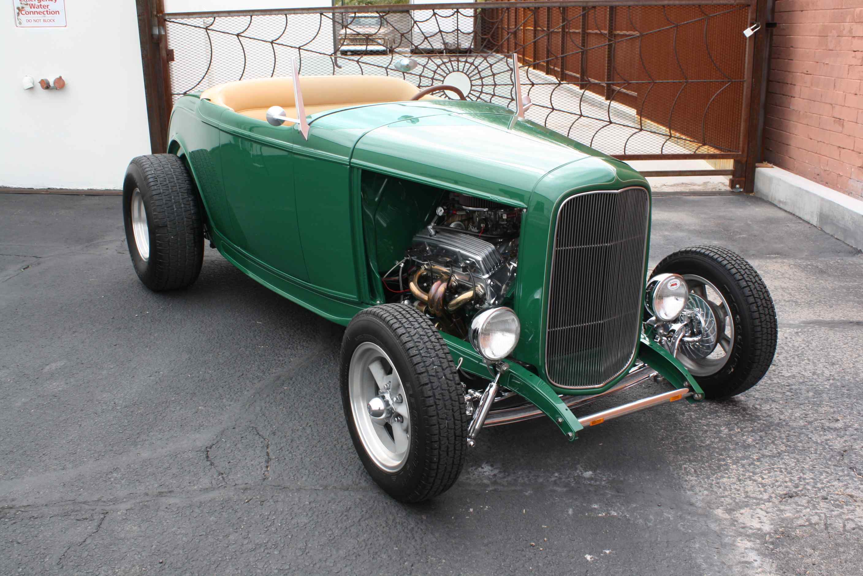 1932 Ford Roadster.