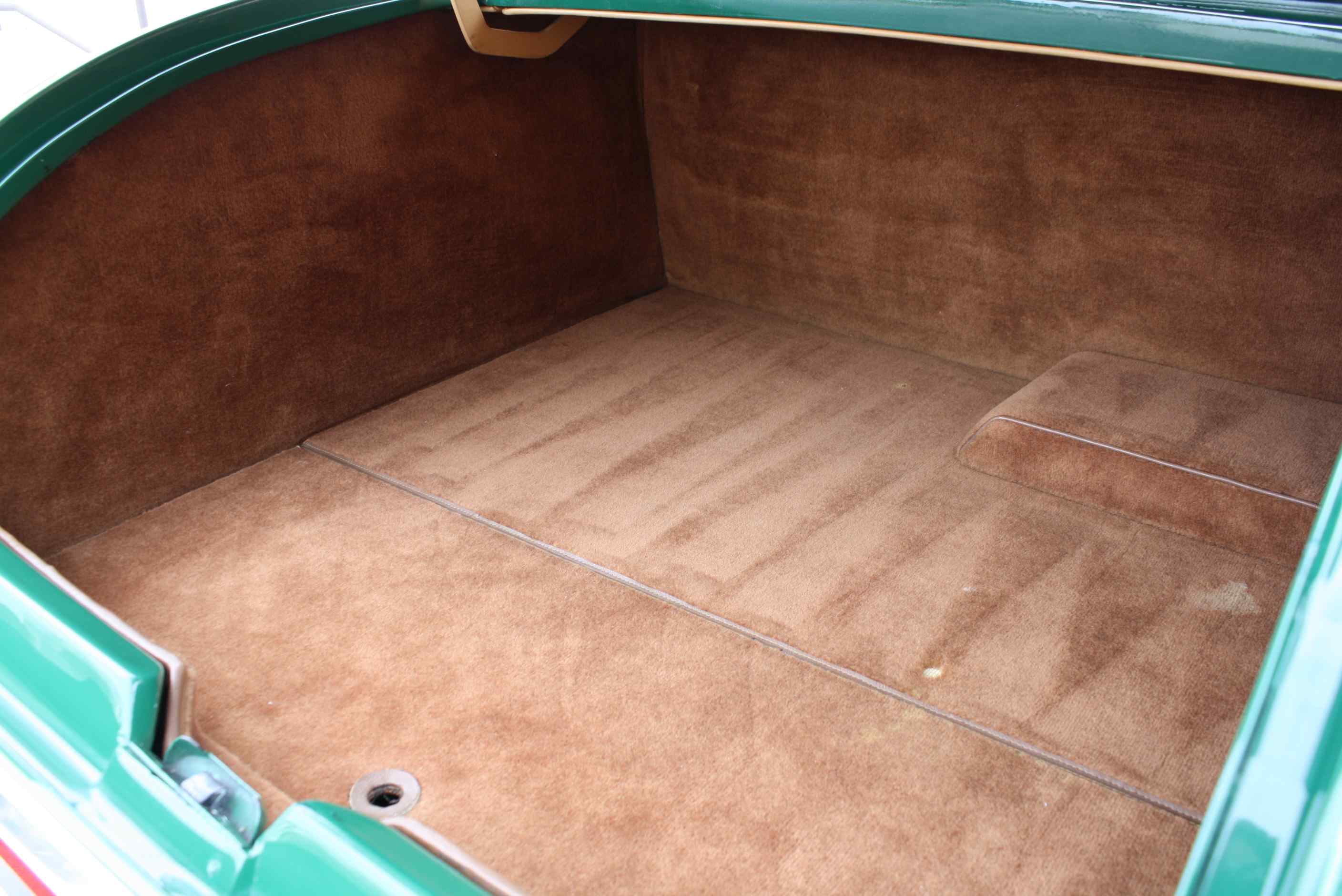 1932 Ford Roadster.