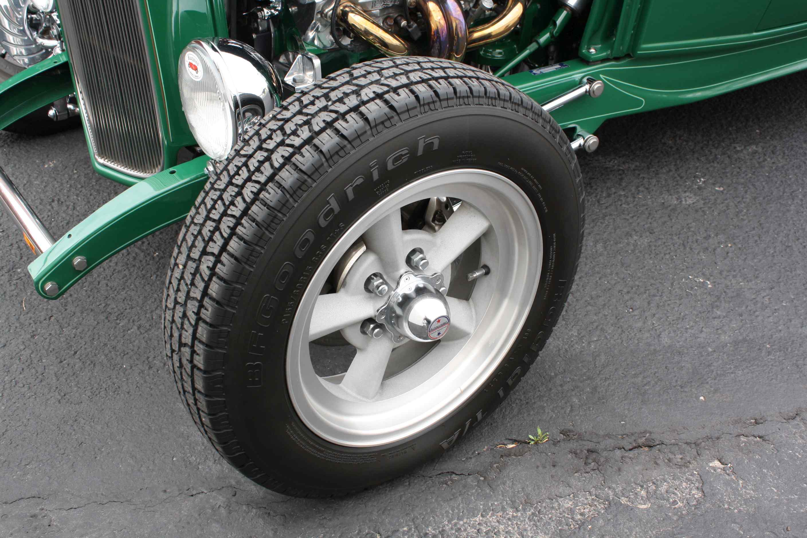 1932 Ford Roadster.