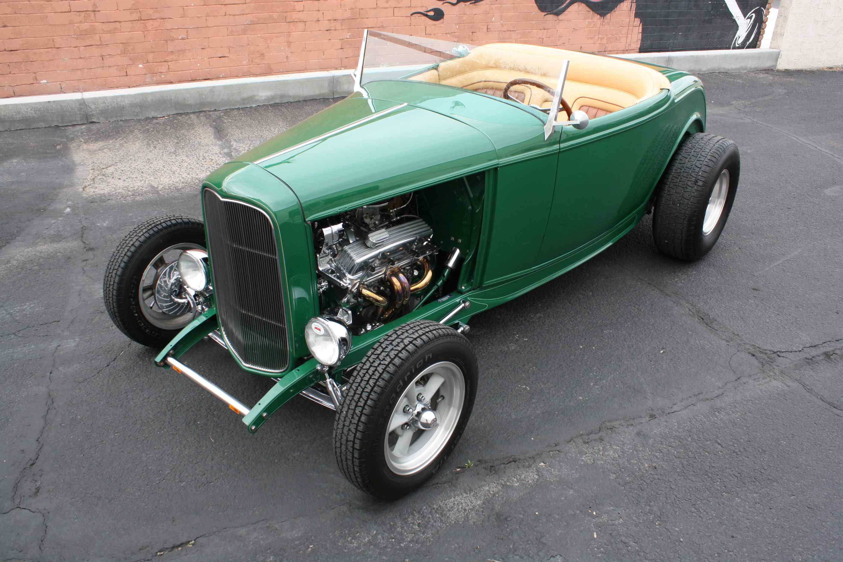 1932 Ford Roadster.