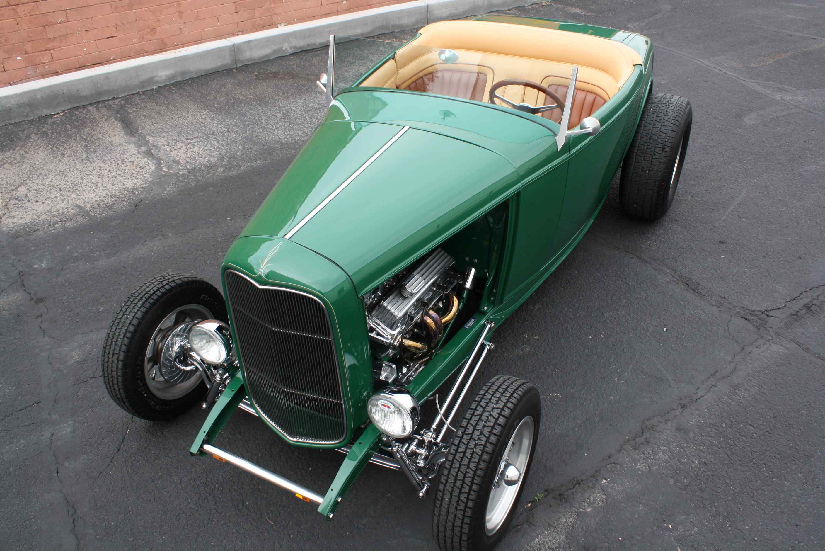 1932 Ford Roadster.