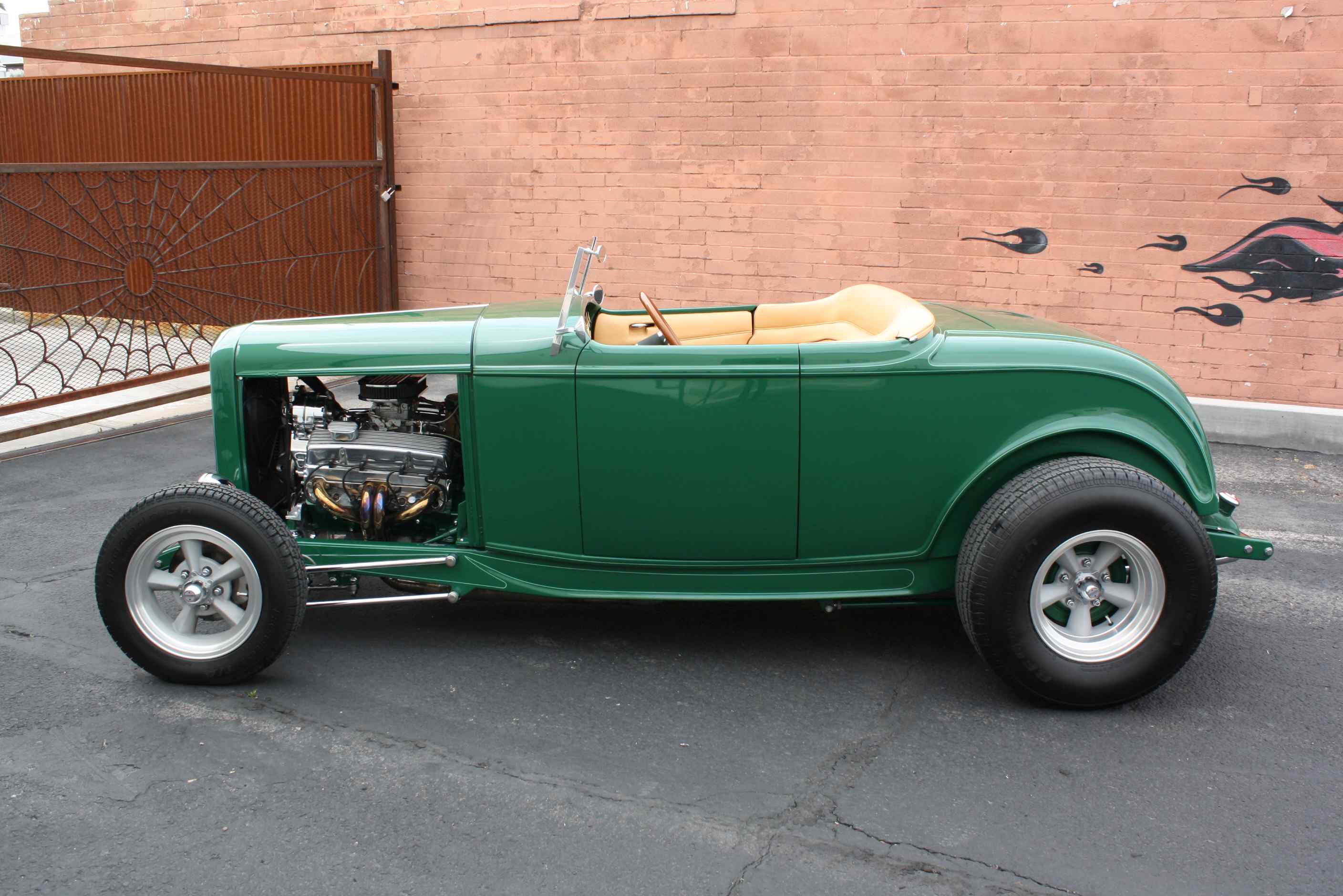 1932 Ford Roadster.