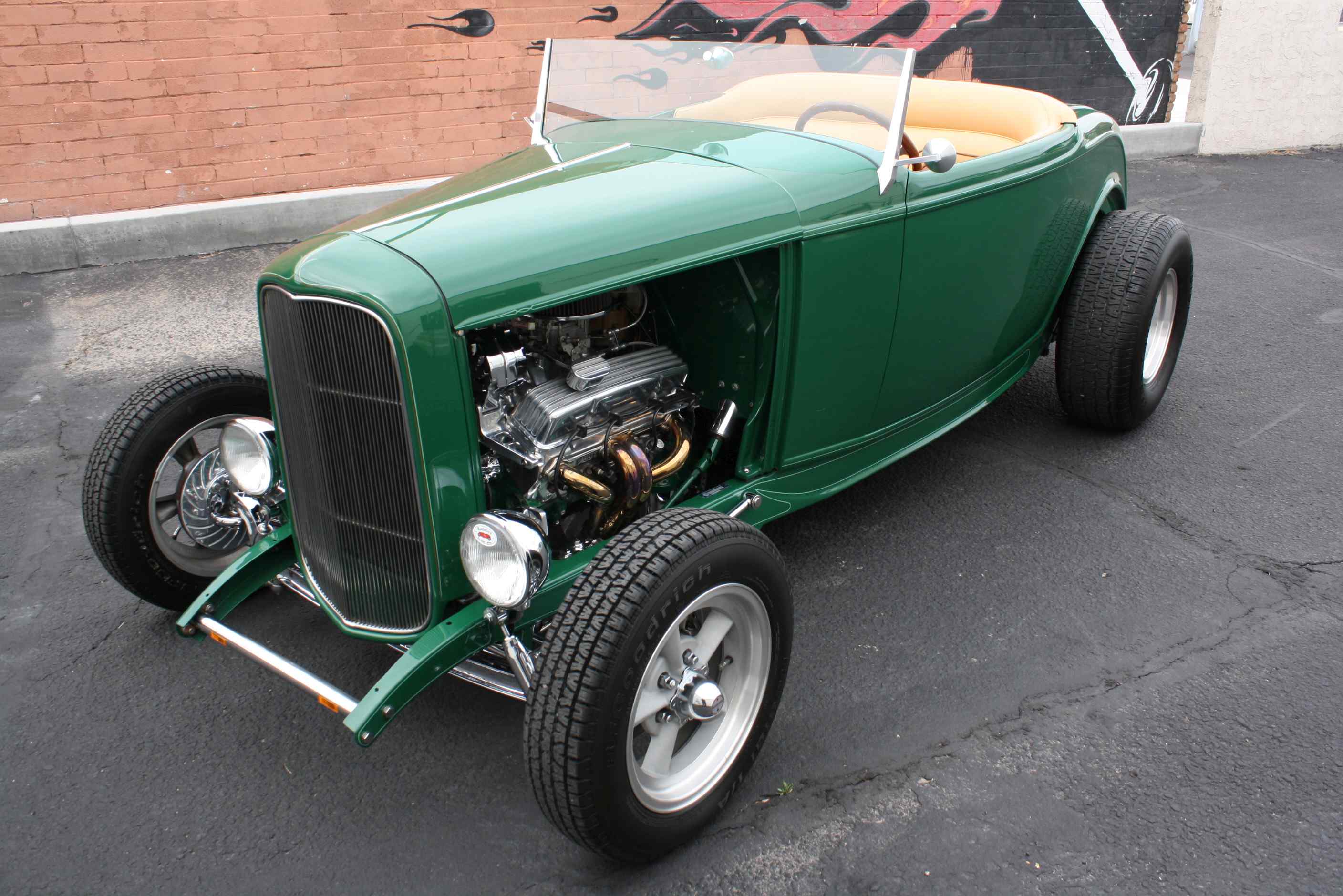 1932 Ford Roadster.